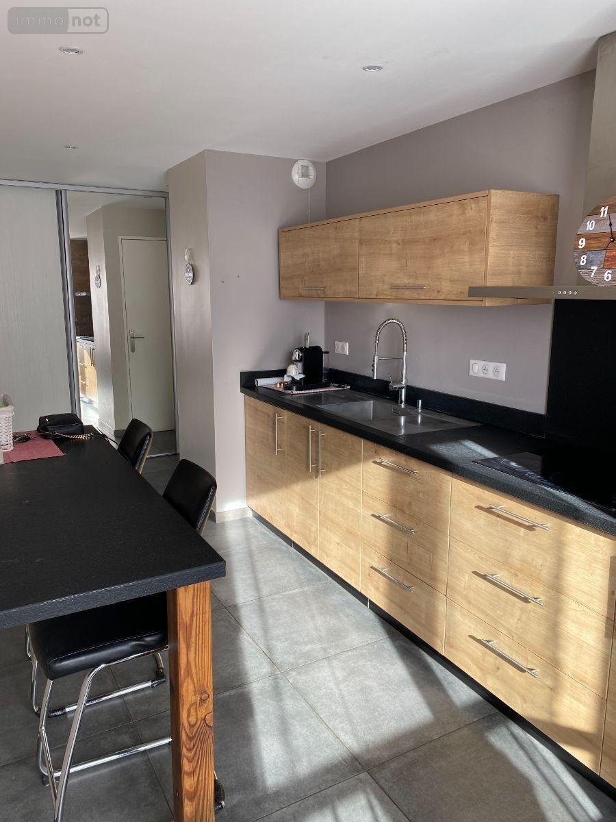 Appartement a vendre Mauriac 15200 Cantal 93 m2 5 pièces 143206 euros