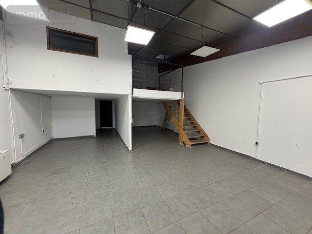 Location fonds et murs commerciaux Cormontreuil 51350 Marne 180 m2  1010 euros