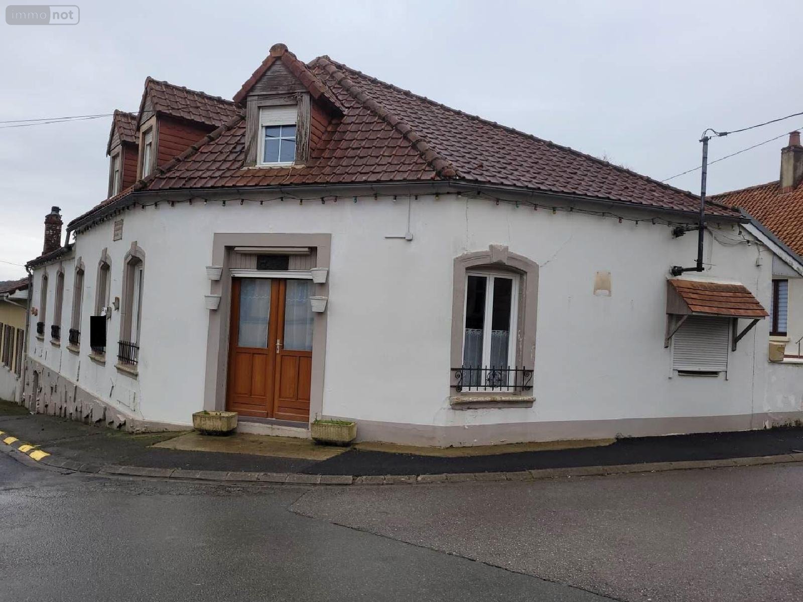 Immeuble a vendre Tingry 62830 Pas-de-Calais 185 m2  100700 euros