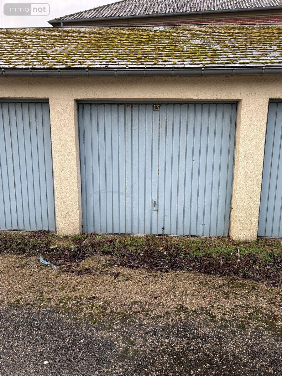 Location garage et parking Eu 76260 Seine-Maritime 17 m2  60 euros