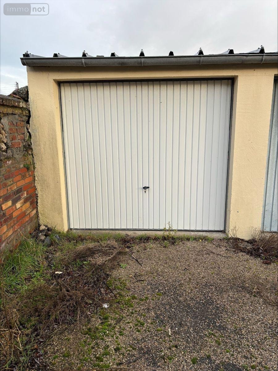 Location garage et parking Eu 76260 Seine-Maritime 17 m2  60 euros