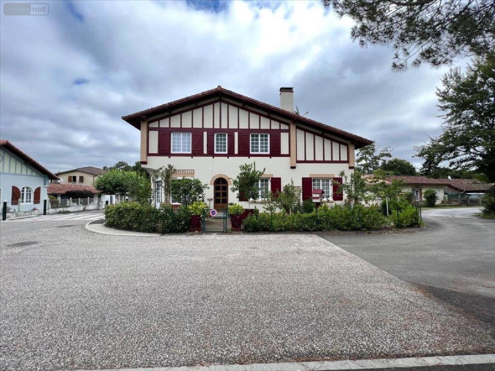 Viager maison Onesse Laharie 40110 Landes 230 m2 7 pièces 165000 euros