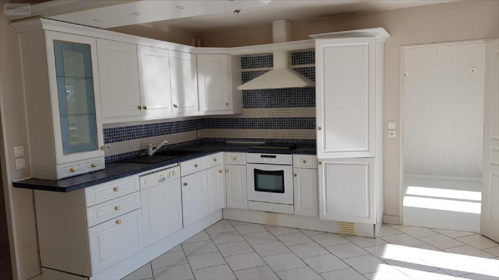 Location appartement Épernay 51200 Marne 40 m2 2 pièces 575 euros