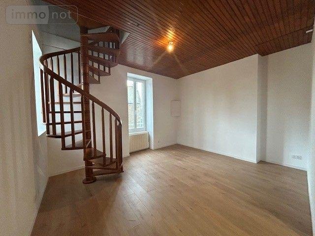 Location appartement Meillac 35270 Ille-et-Vilaine 50 m2  750 euros
