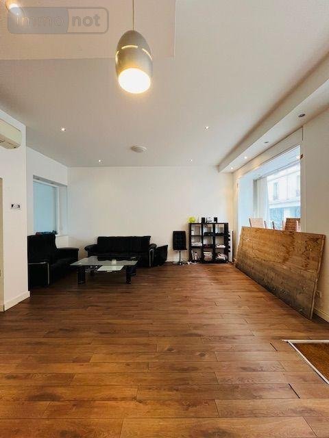 Fonds et murs commerciaux a vendre Chambéry 73000 Savoie 60 m2  30000 euros