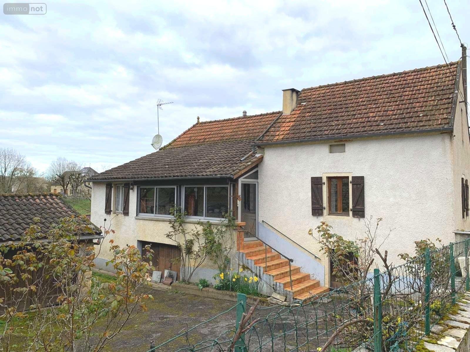 Maison a vendre Gourdon 46300 Lot 60 m2 3 pièces 94500 euros