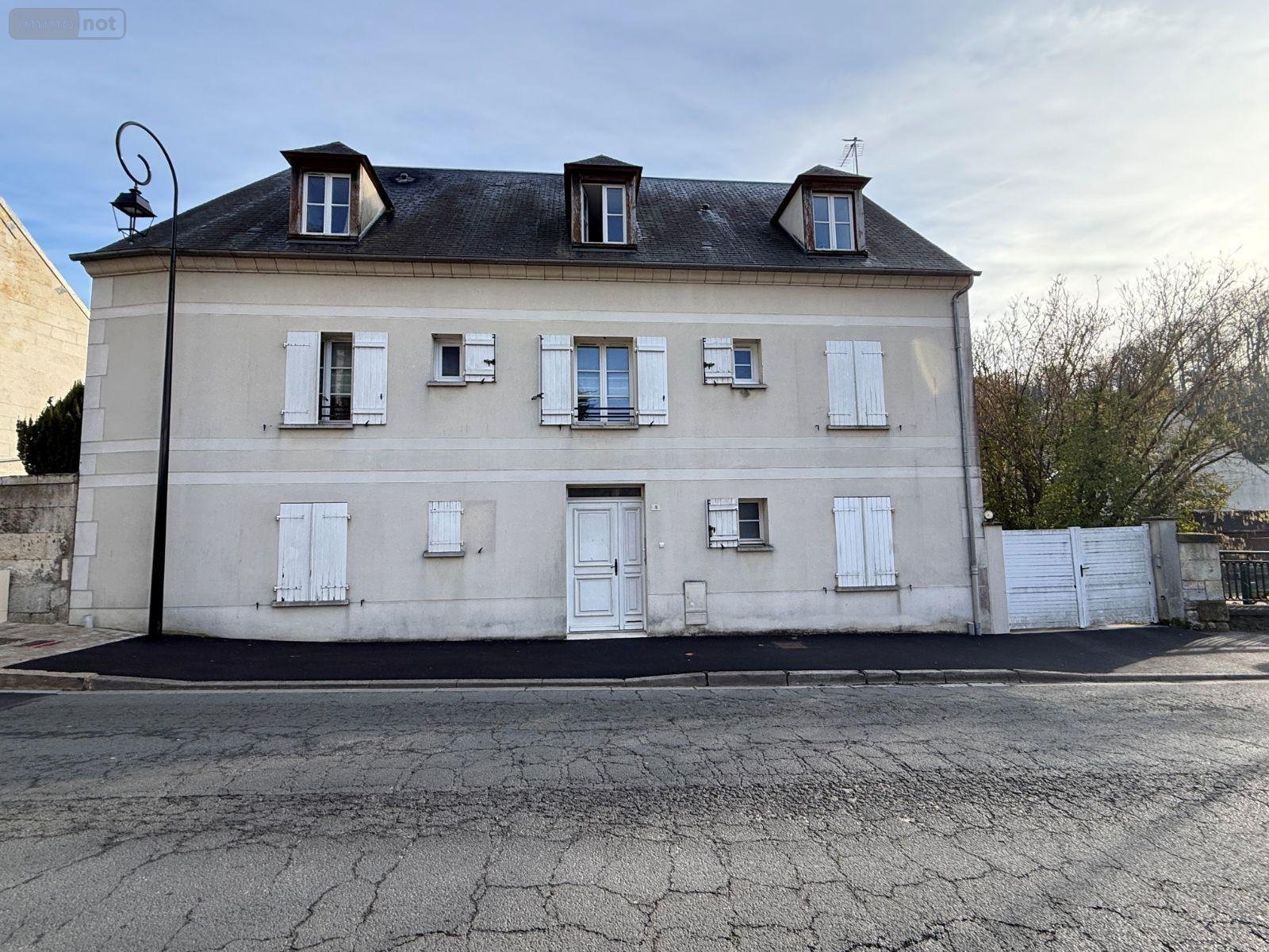 Appartement a vendre Pierrefonds 60350 Oise 63 m2  143000 euros