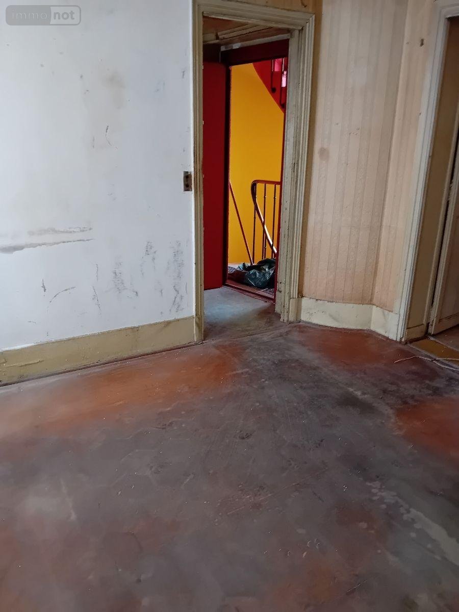 Appartement a vendre Saint-Denis 93200 Seine-Saint-Denis 24 m2  59000 euros