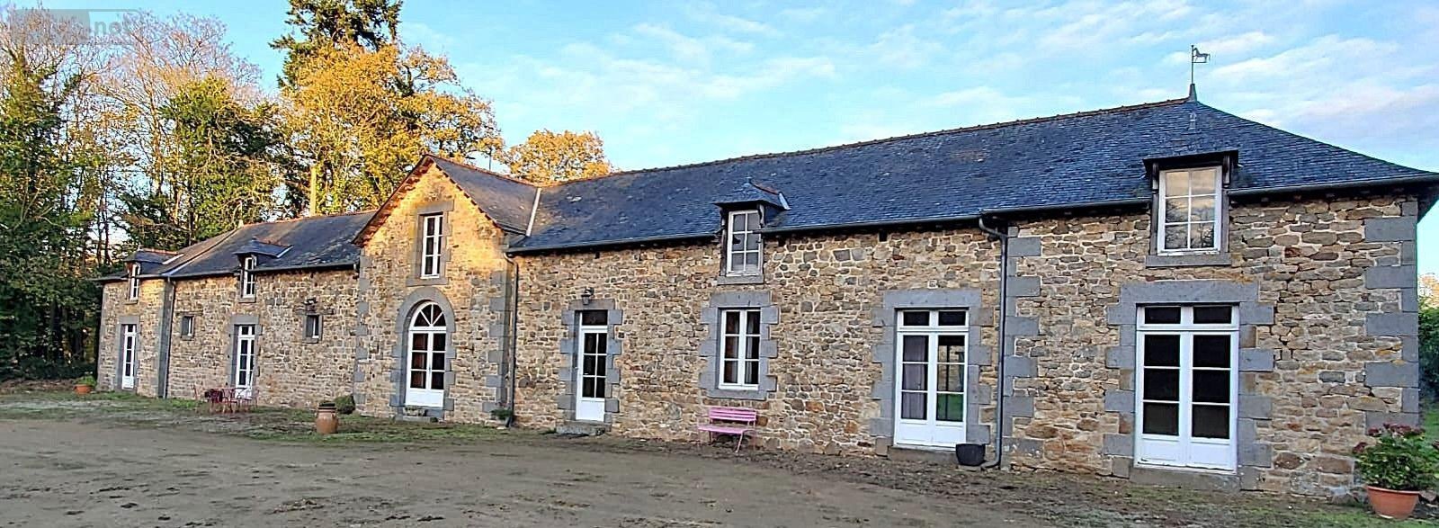 propriete a vendre Combourg 35270 Ille-et-Vilaine 172 m2 5 pièces 468000 euros