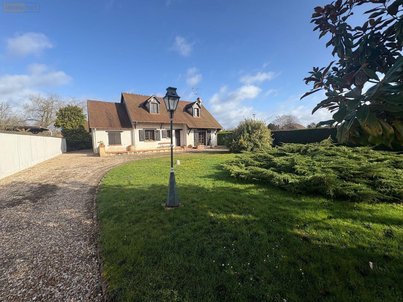 Maison a vendre Selles-Saint-Denis 41300 Loir-et-Cher 112 m2 5 pièces 173910 euros