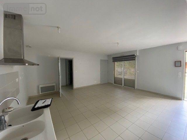 Location appartement Saint-Thual 35190 Ille-et-Vilaine 51 m2 2 pièces 455 euros