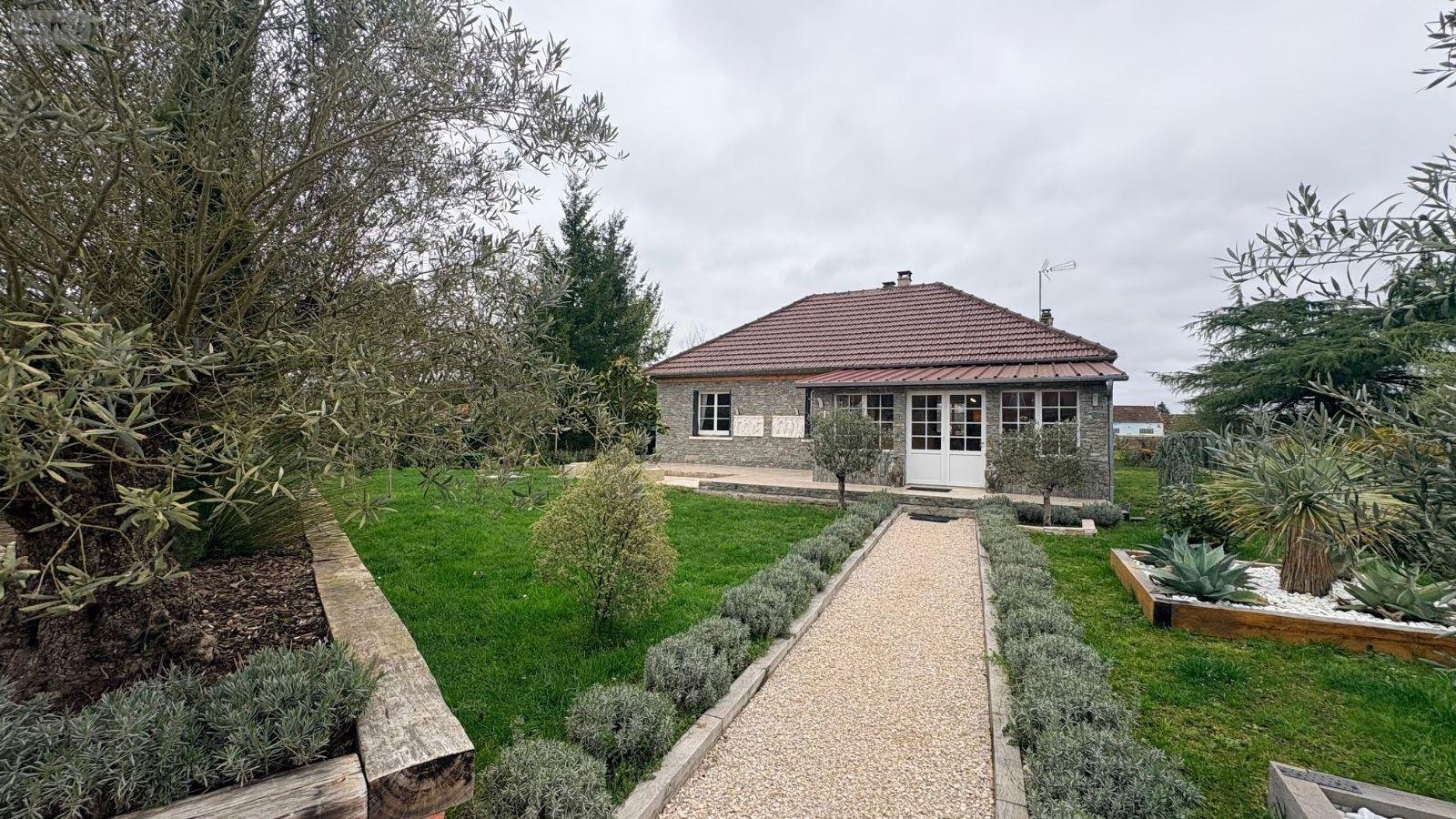 Maison a vendre Pierrefitte-sur-Sauldre 41300 Loir-et-Cher 104 m2 3 pièces 199206 euros