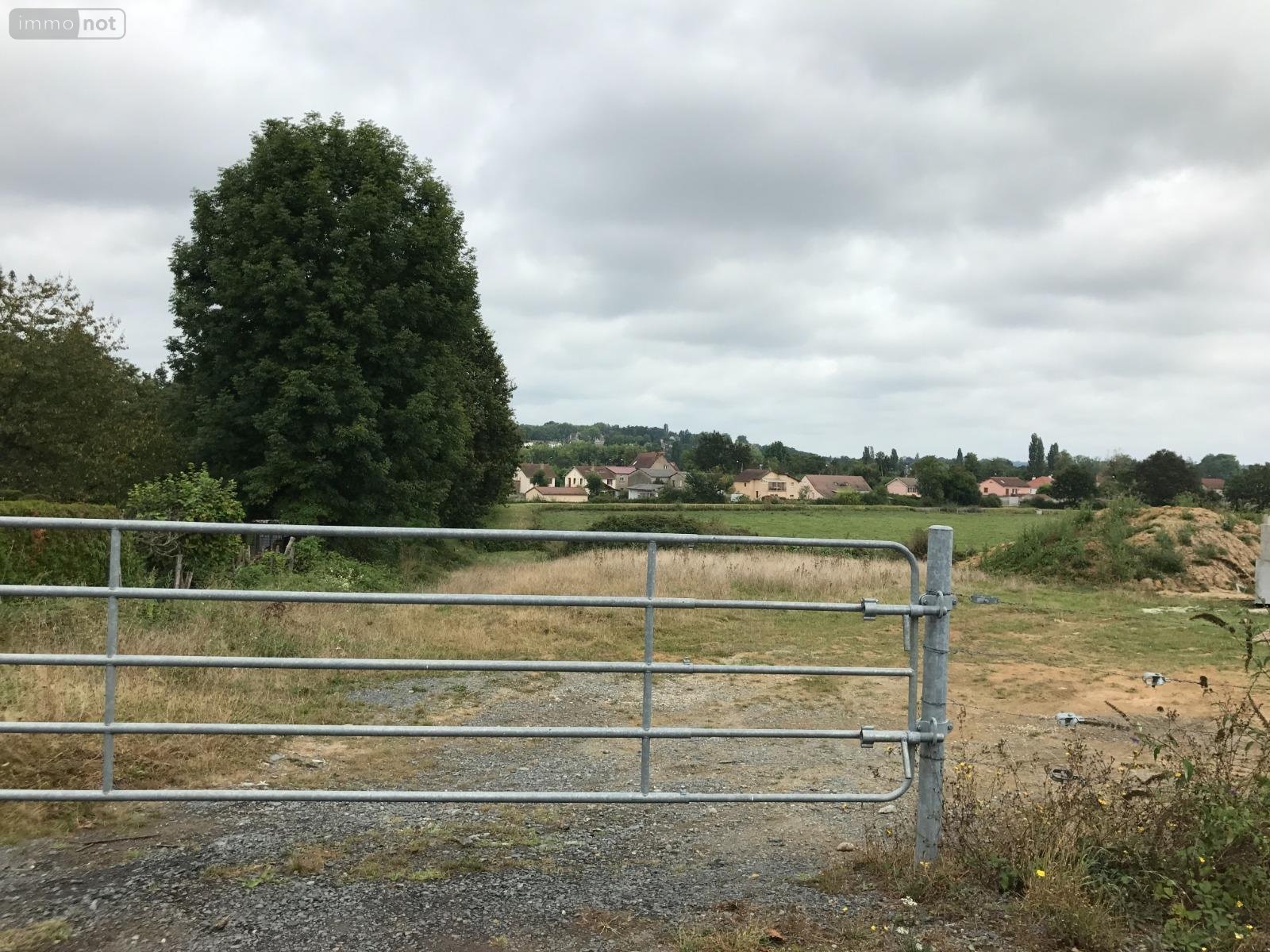 Terrain a batir a vendre Paray-le-Monial 71600 Saône-et-Loire 1351 m2  31482 euros