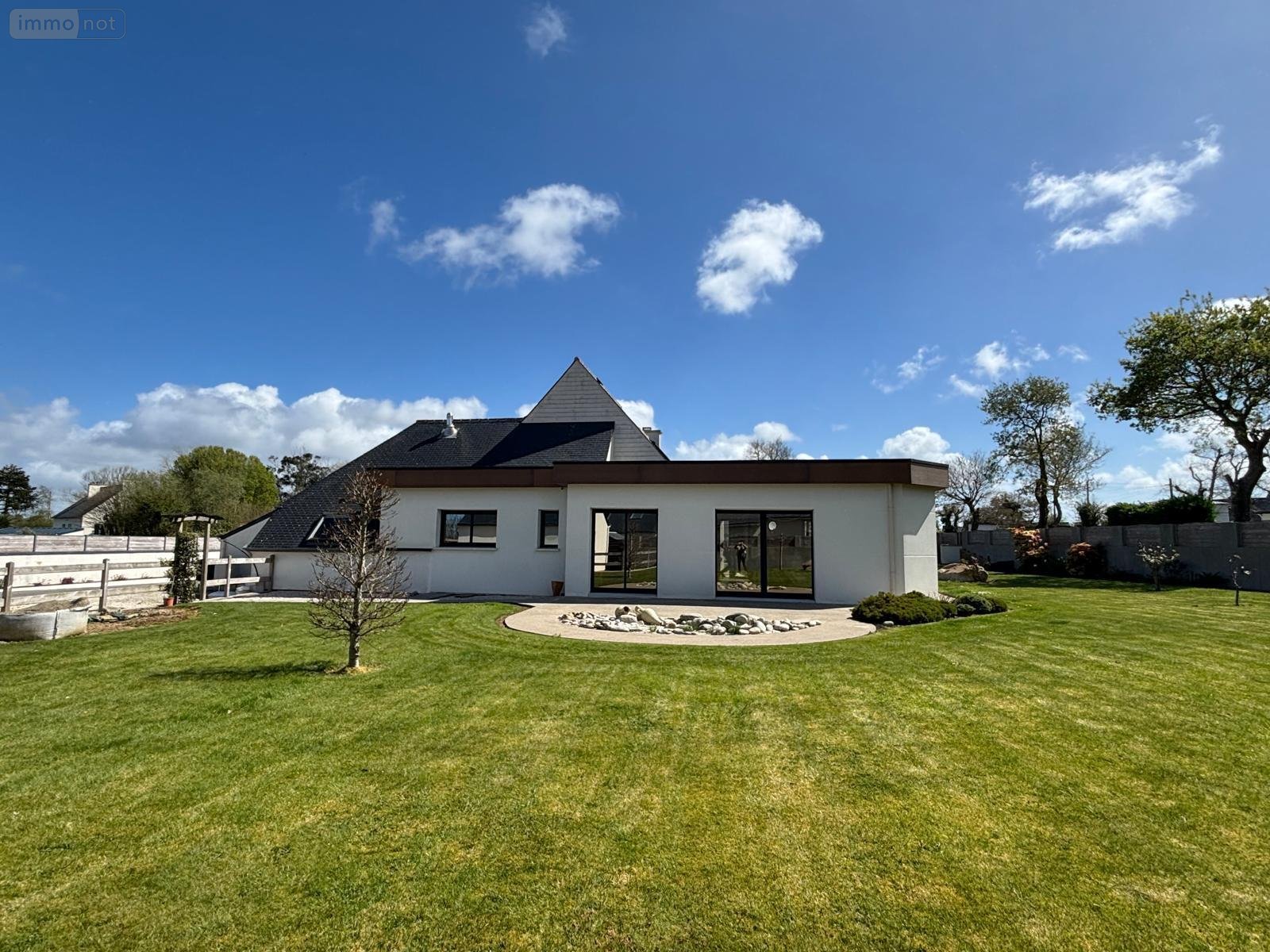 Maison a vendre Plouvien 29860 Finistère 177 m2 7 pièces 518570 euros