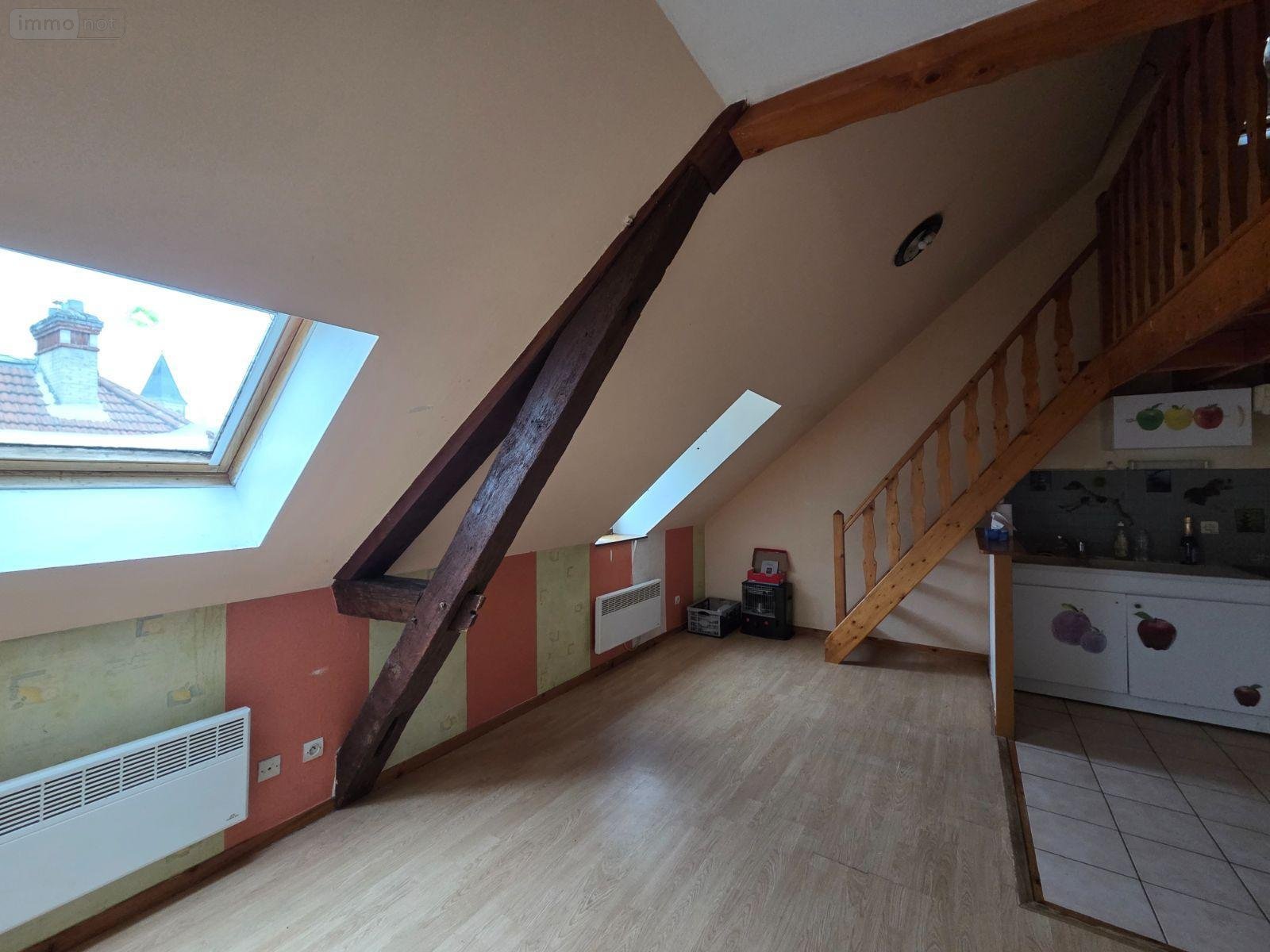 Location appartement Vailly-sur-Aisne 02370 Aisne 29 m2  385 euros