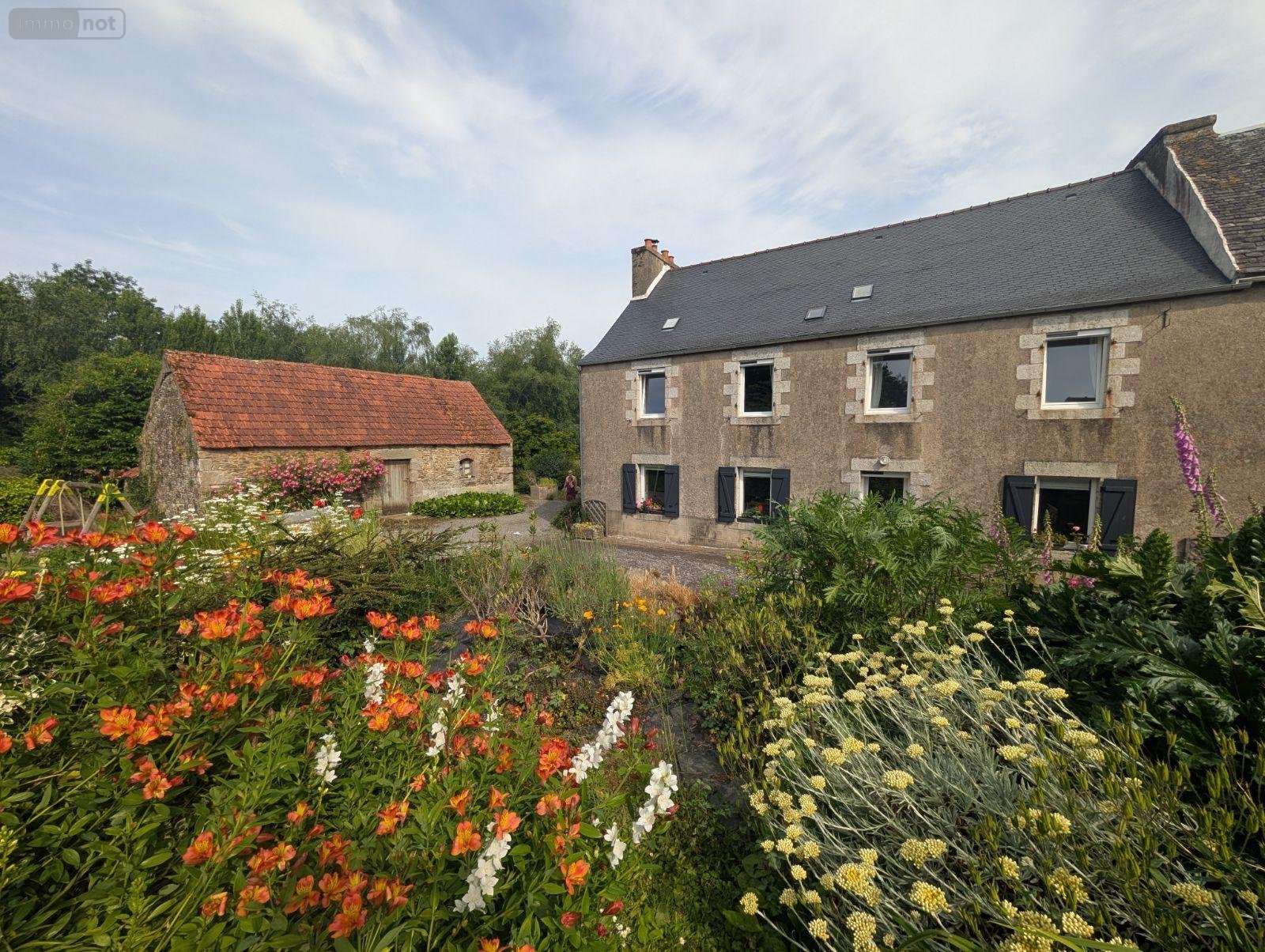 Maison a vendre Loc-Eguiner-Saint-Thégonnec 29410 Finistère 190 m2 9 pièces 362200 euros