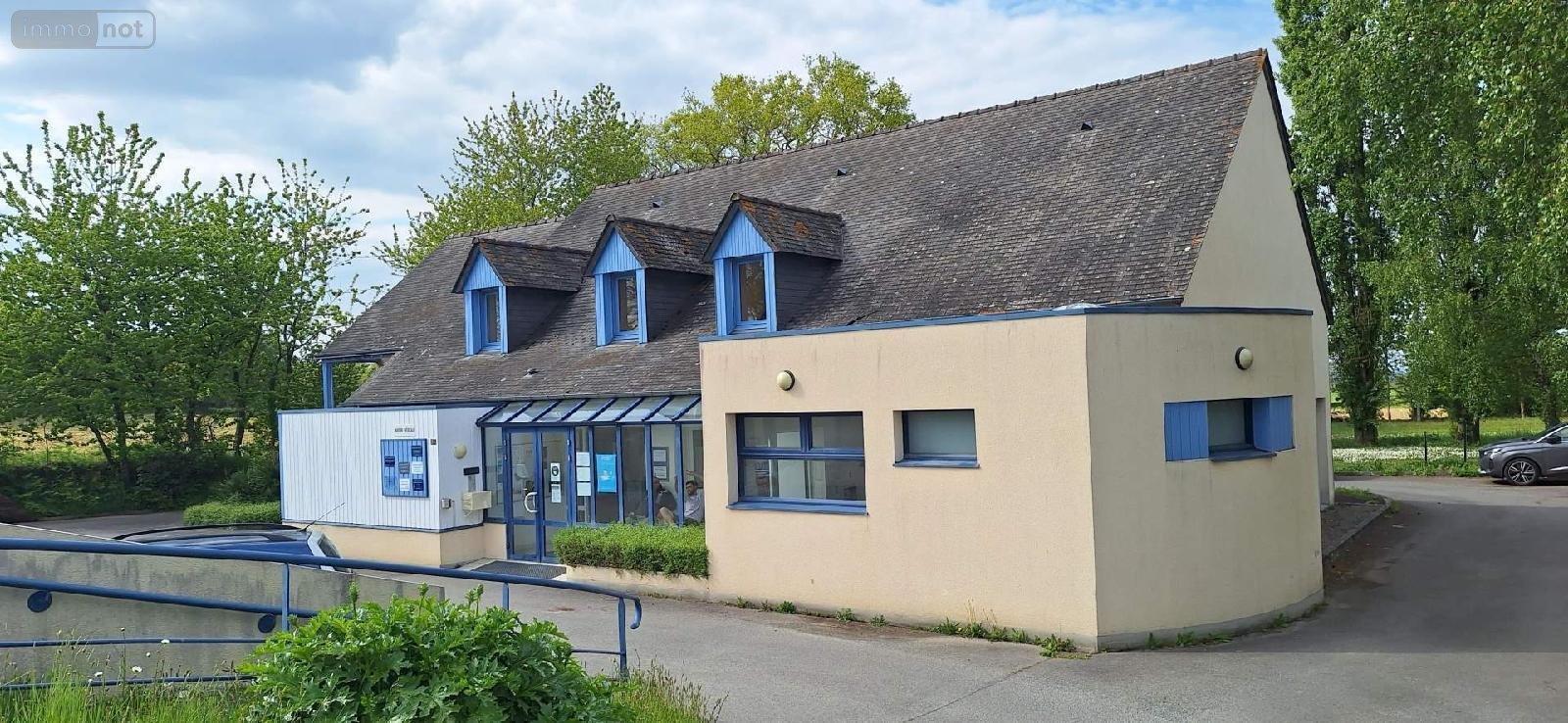 Fonds et murs commerciaux a vendre Val-Couesnon 35560 Ille-et-Vilaine 336 m2  292600 euros