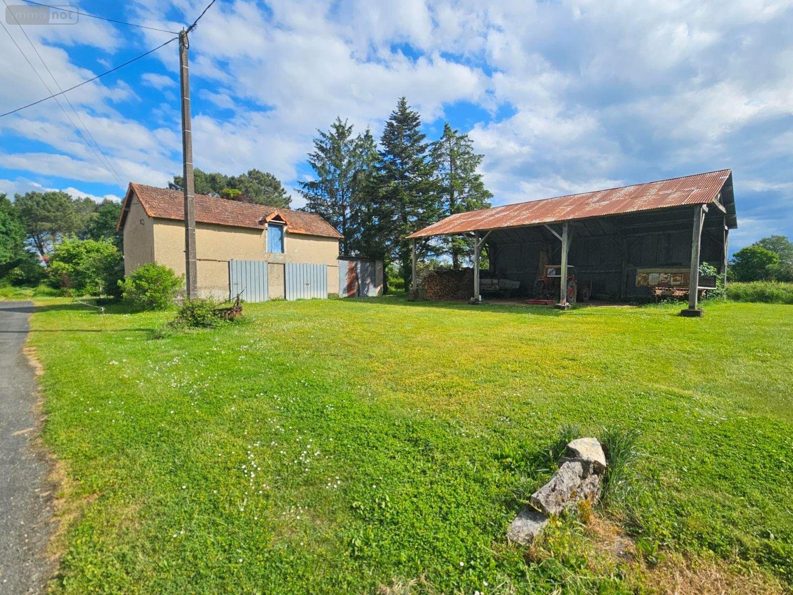 Bien agricole a vendre Neuillay-les-Bois 36500 Indre  32500 euros