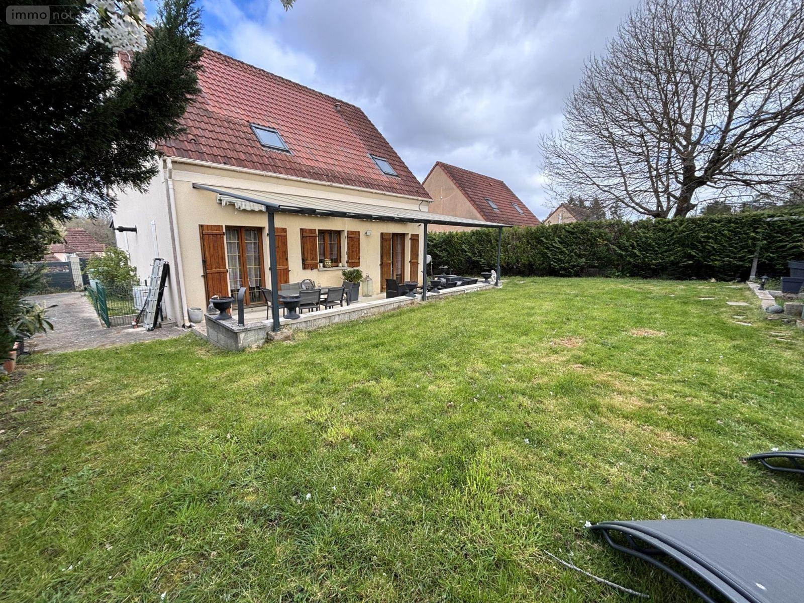 Maison a vendre Souppes-sur-Loing 77460 Seine-et-Marne 120 m2 5 pièces 231000 euros