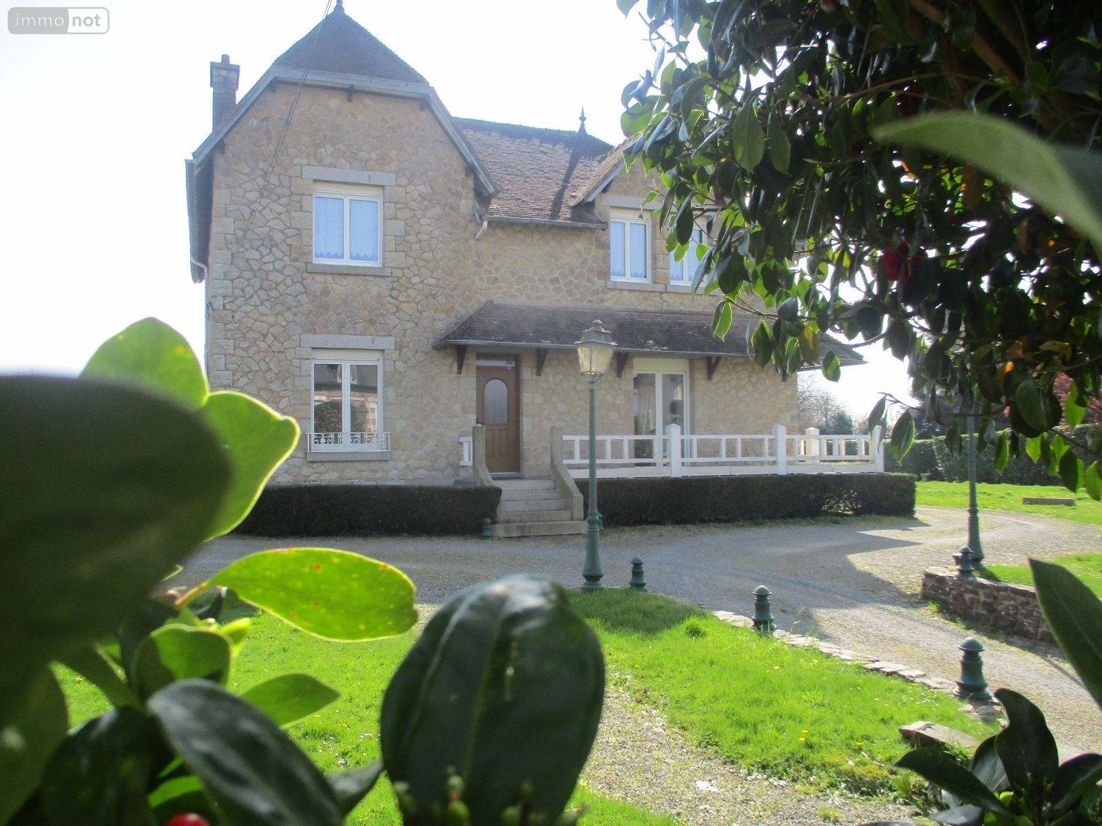 Maison a vendre Fougères 35300 Ille-et-Vilaine 216 m2 9 pièces 363860 euros