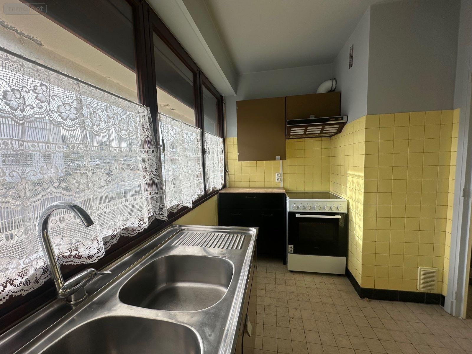 Location appartement Ussel 19200 Corrèze 41 m2 2 pièces 430 euros