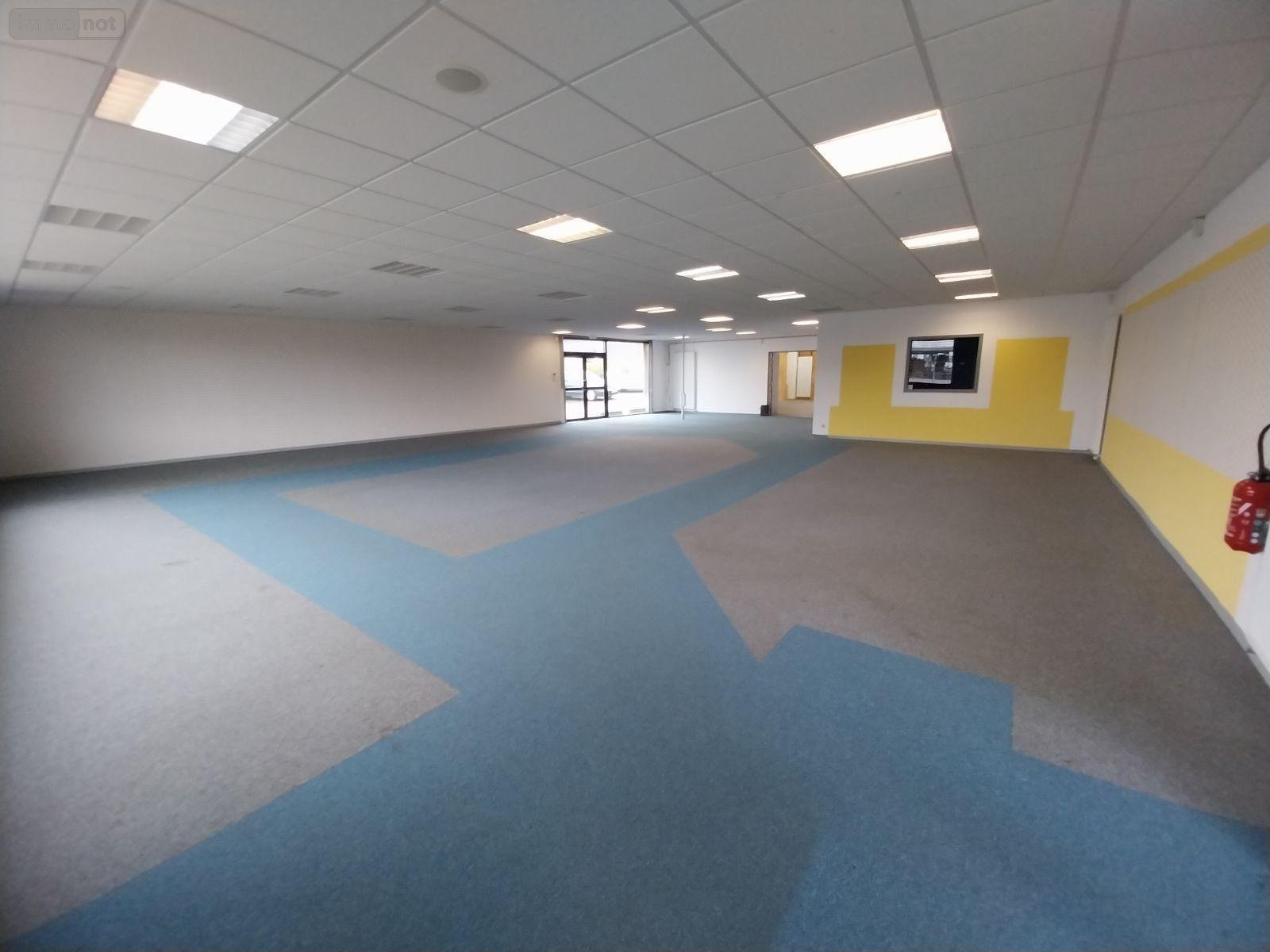 Fonds et murs commerciaux a vendre Vitré 35500 Ille-et-Vilaine 180 m2  441945 euros