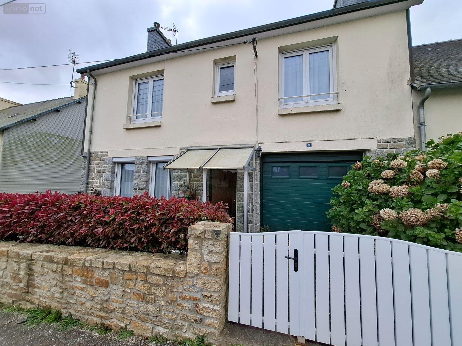 Maison a vendre Saint-Nicolas-du-Pélem 22480 Côtes-d'Armor  127200 euros