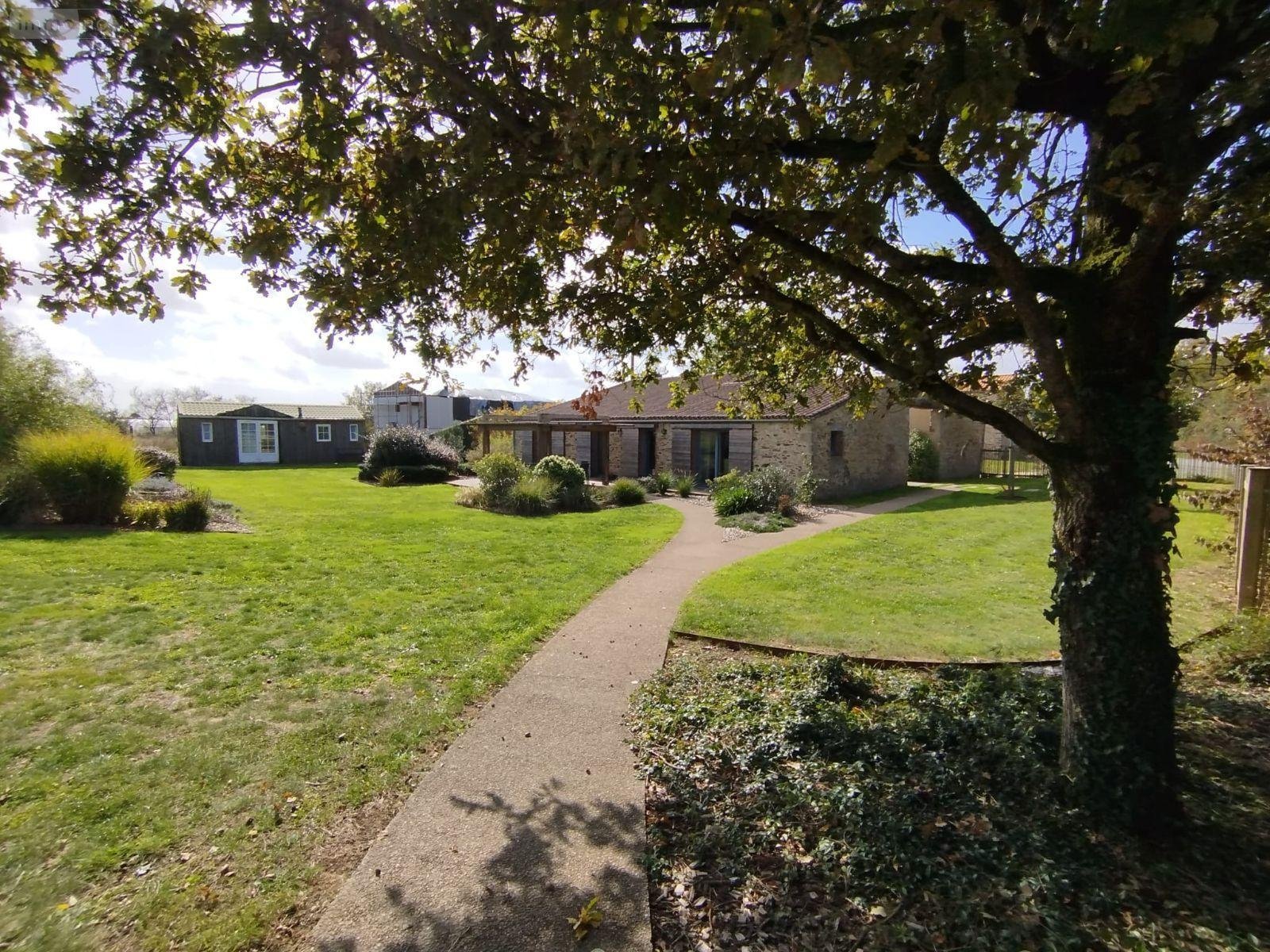 Maison a vendre Les Herbiers 85500 Vendée 175 m2 6 pièces 500000 euros