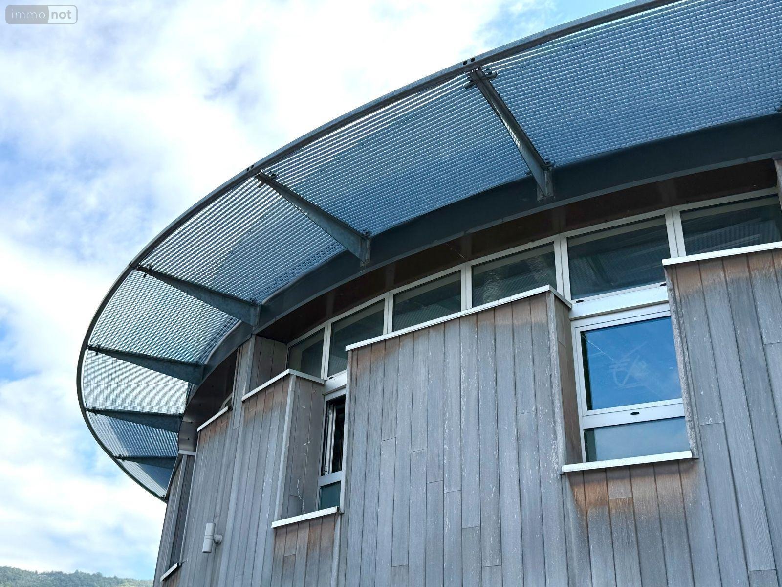 Fonds et murs commerciaux a vendre La Ravoire 73490 Savoie 400 m2  1290000 euros