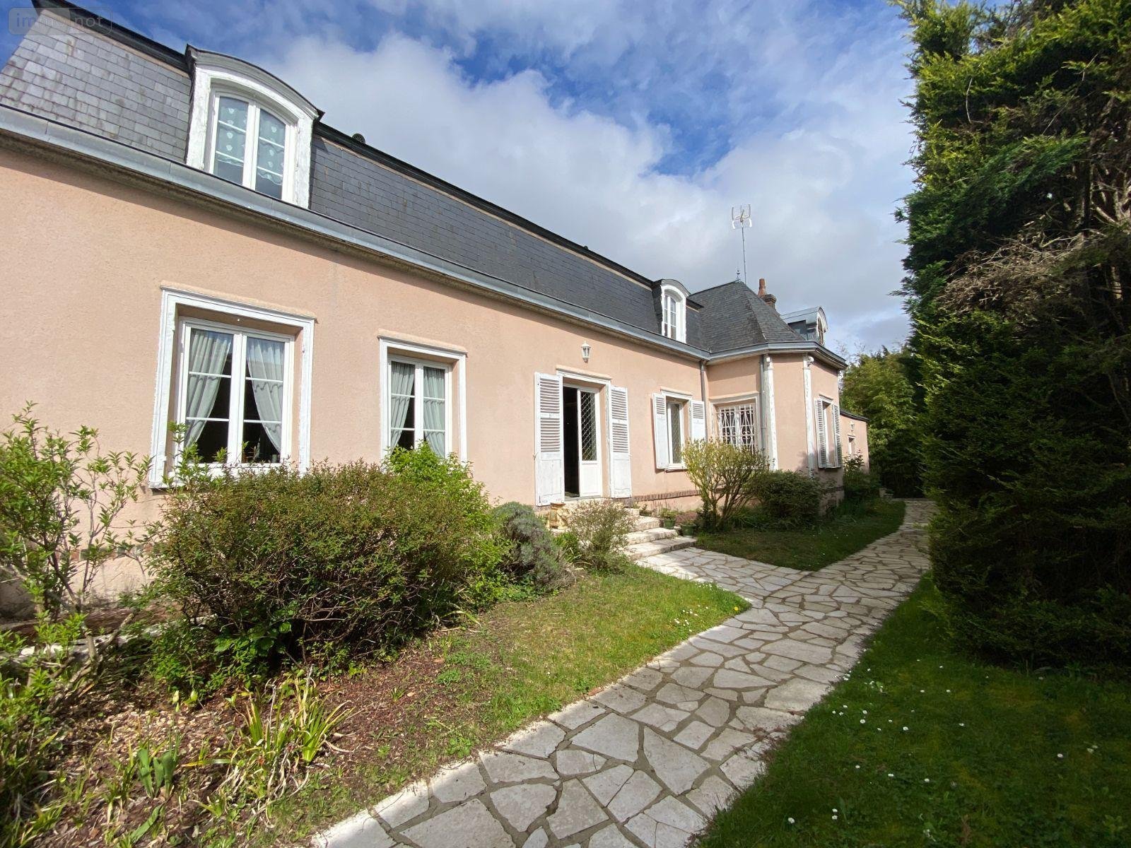 Maison a vendre Chartres 28000 Eure-et-Loir 262 m2 12 pièces 745000 euros