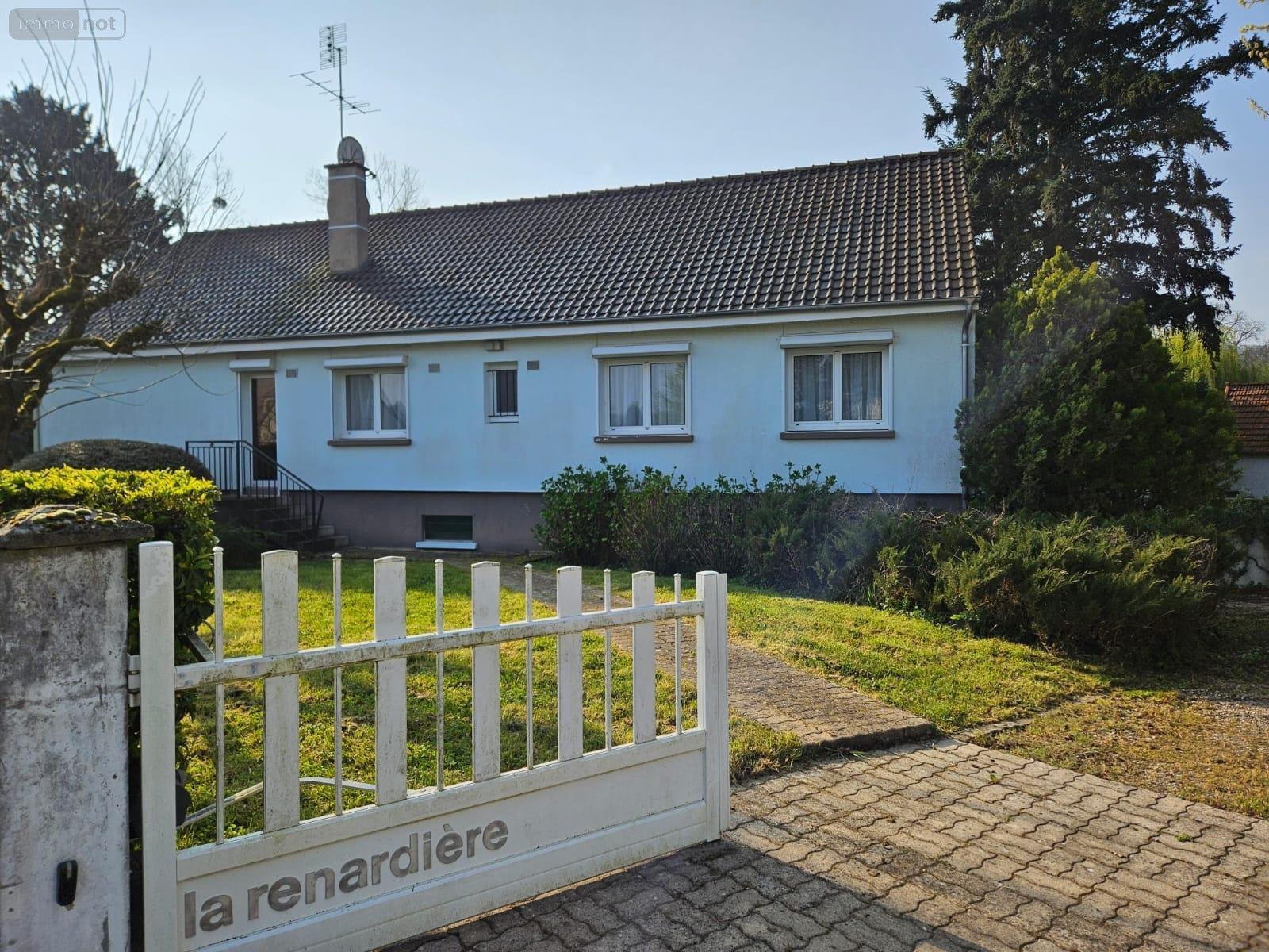 Maison a vendre Saint-Amand-Montrond 18200 Cher 109 m2 7 pièces 158750 euros