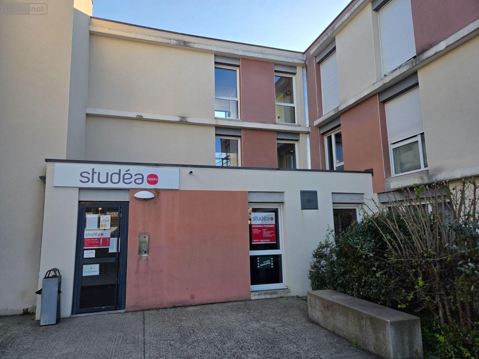 Appartement a vendre Bron 69500 Rhône 18 m2 1 pièce 82000 euros