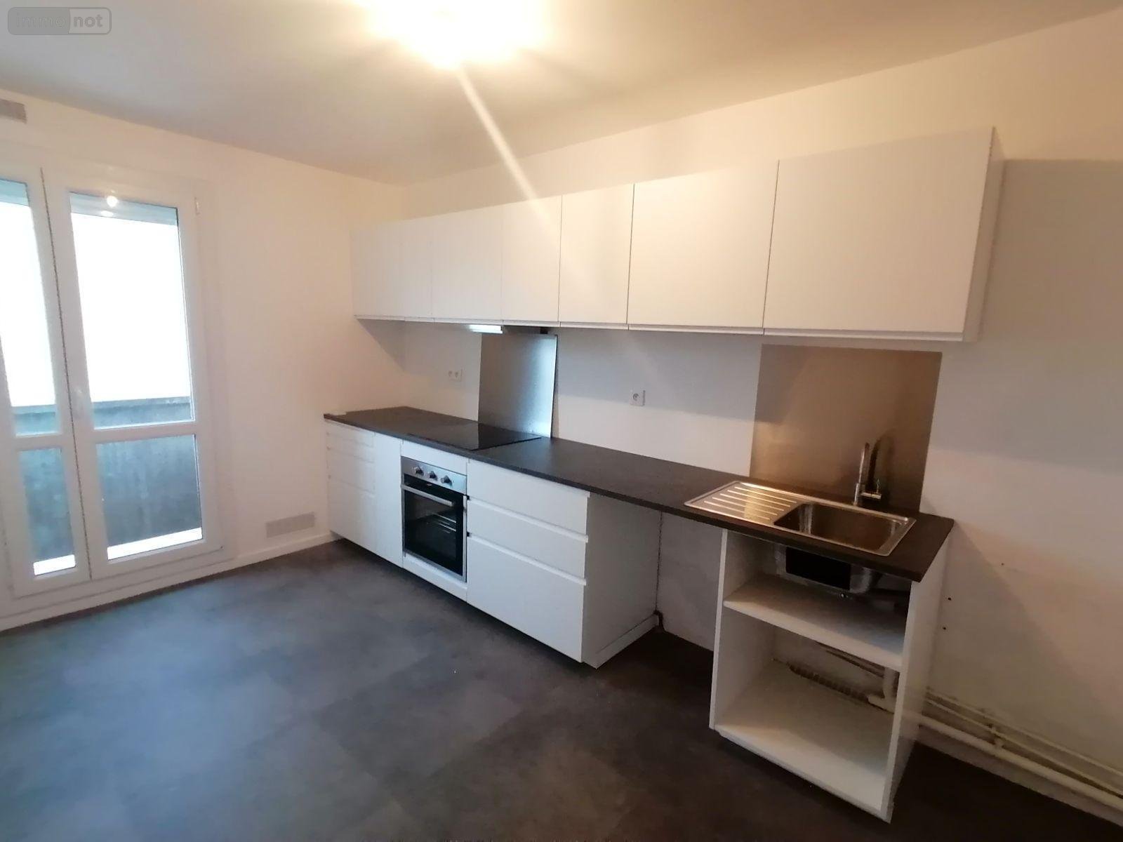Location appartement Rennes 35000 Ille-et-Vilaine 82 m2 3 pièces 828 euros