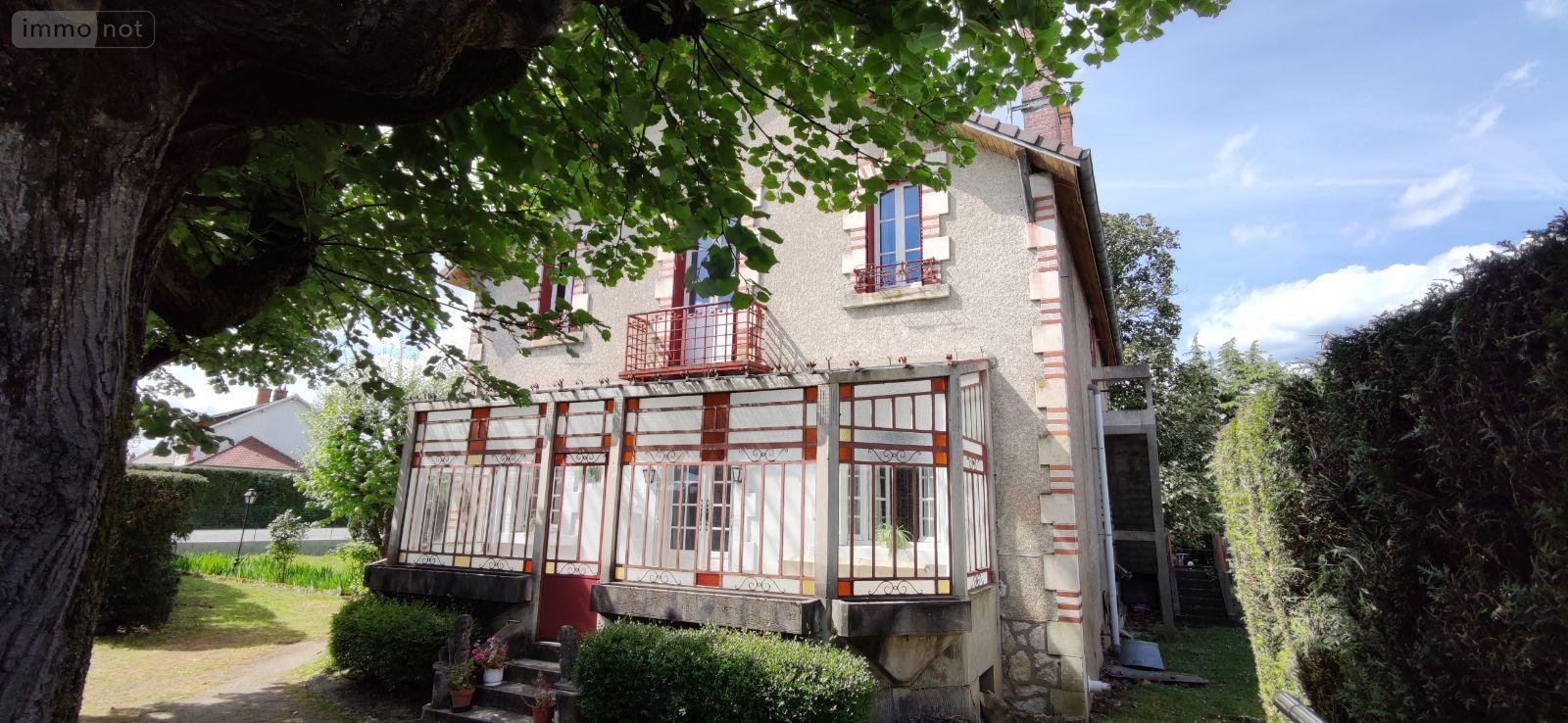 Maison a vendre Mehun-sur-Yèvre 18500 Cher 185 m2 7 pièces 246280 euros