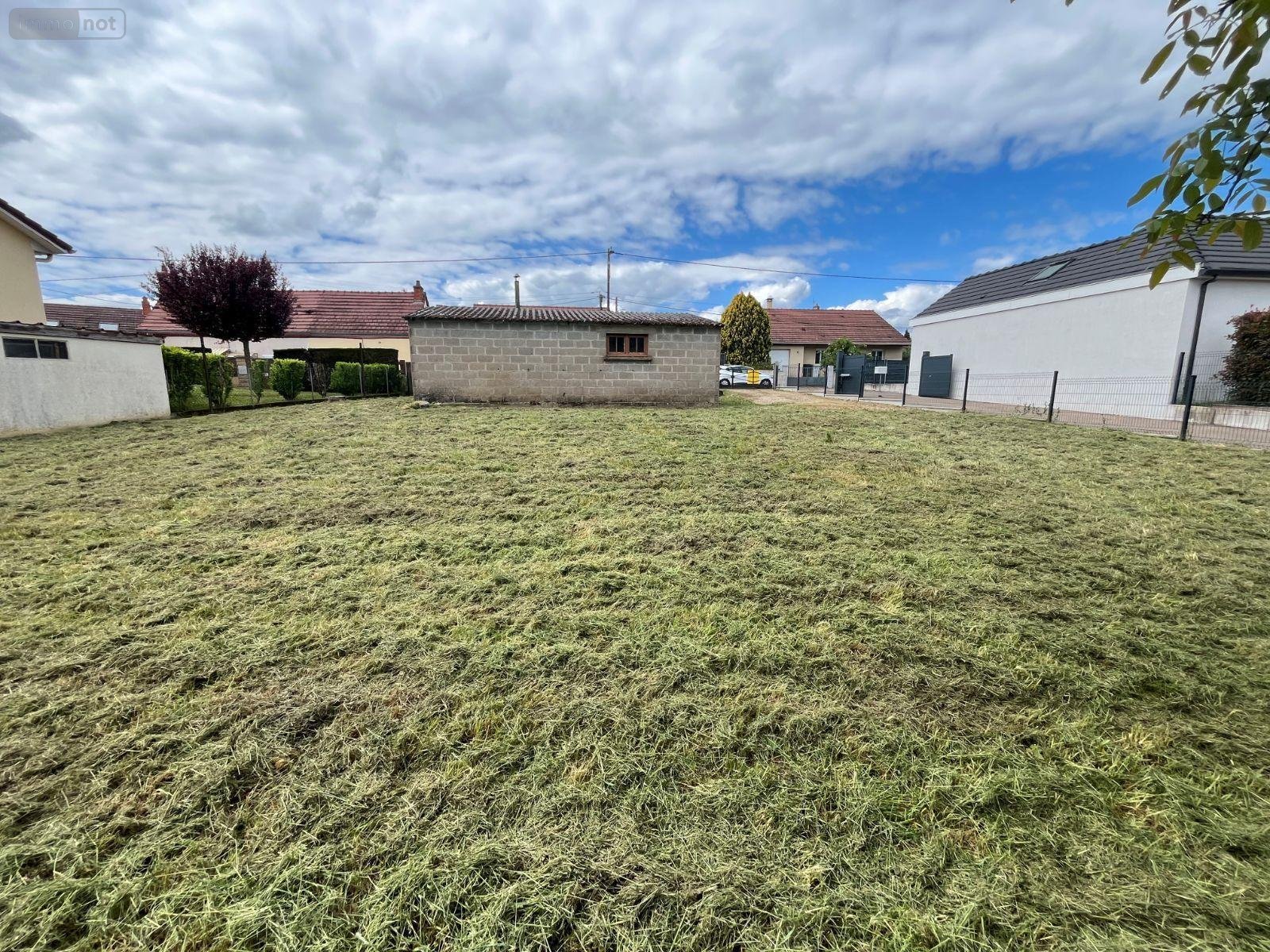 Terrain a batir a vendre Saint-Vallier 71230 Saône-et-Loire 630 m2  22400 euros