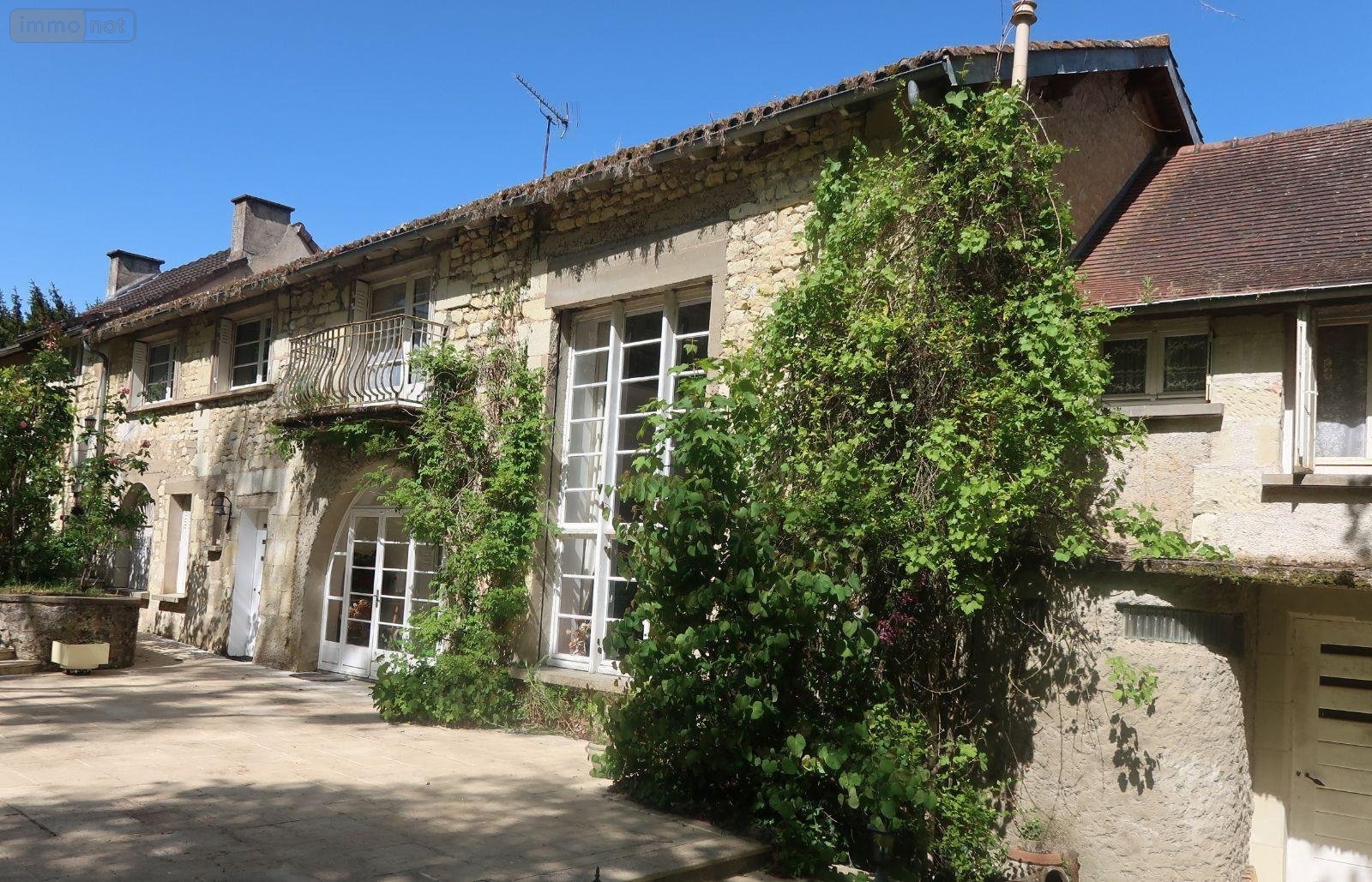 Maison a vendre Beaumont Saint-Cyr 86490 Vienne 225 m2 10 pièces 335360 euros