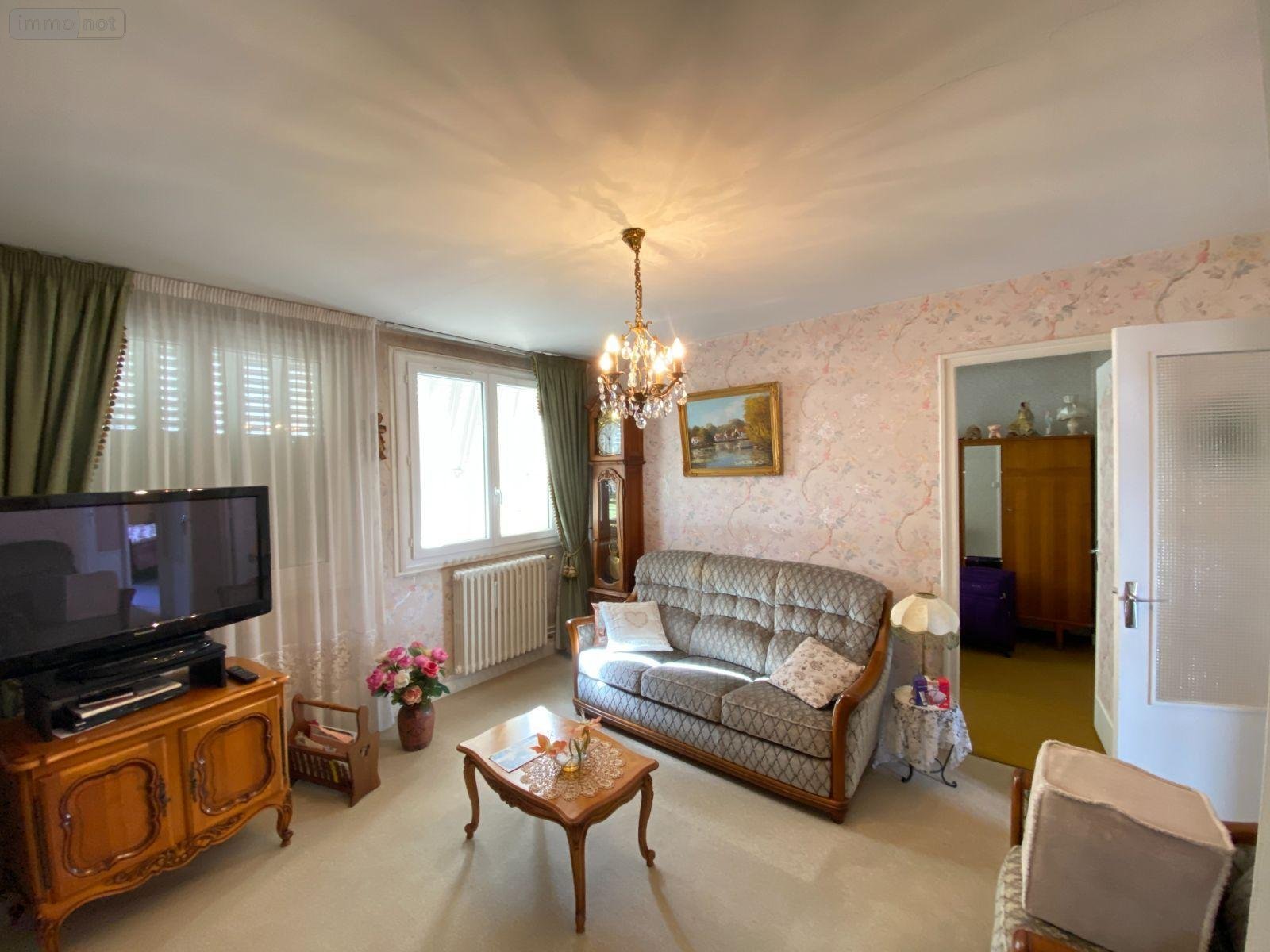 Appartement a vendre Aurillac 15000 Cantal 67 m2 3 pièces 63600 euros