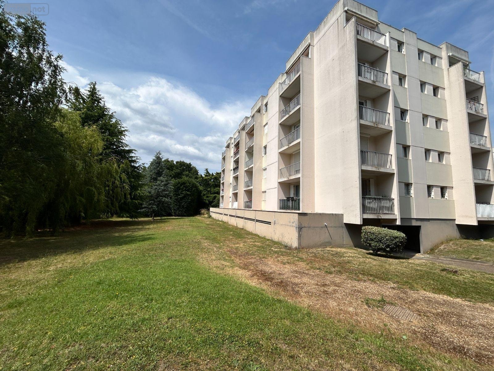 Location appartement Angers 49000 Maine-et-Loire 54 m2 3 pièces 790 euros
