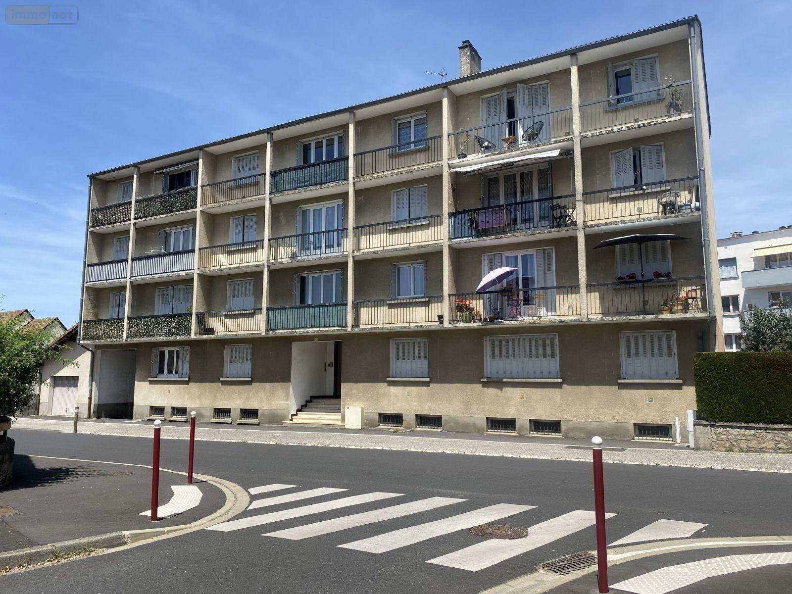 Appartement a vendre Arpajon-sur-Cère 15130 Cantal 147 m2 7 pièces 203520 euros