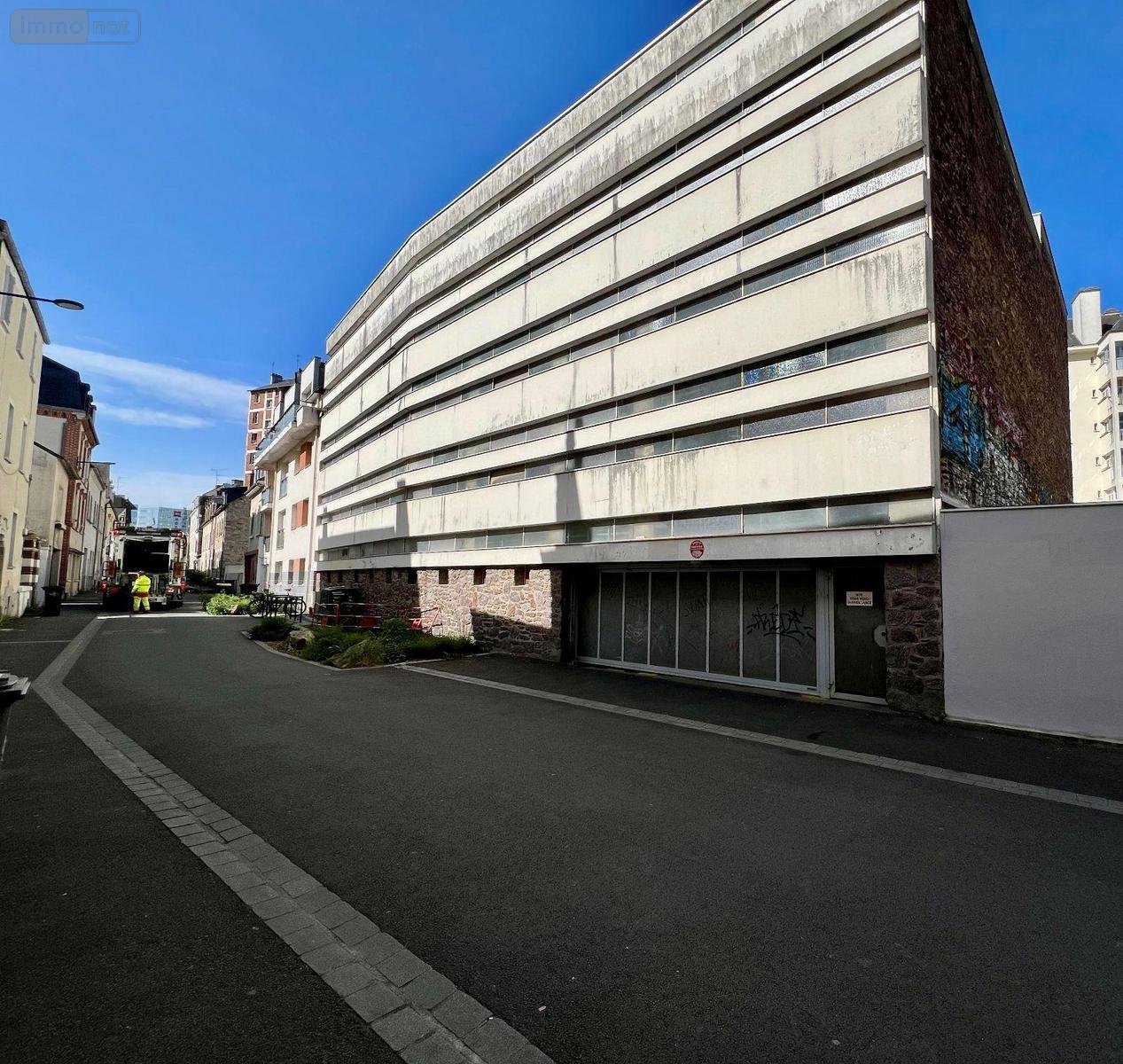 Garage et parking a vendre Rennes 35000 Ille-et-Vilaine 14 m2  29000 euros