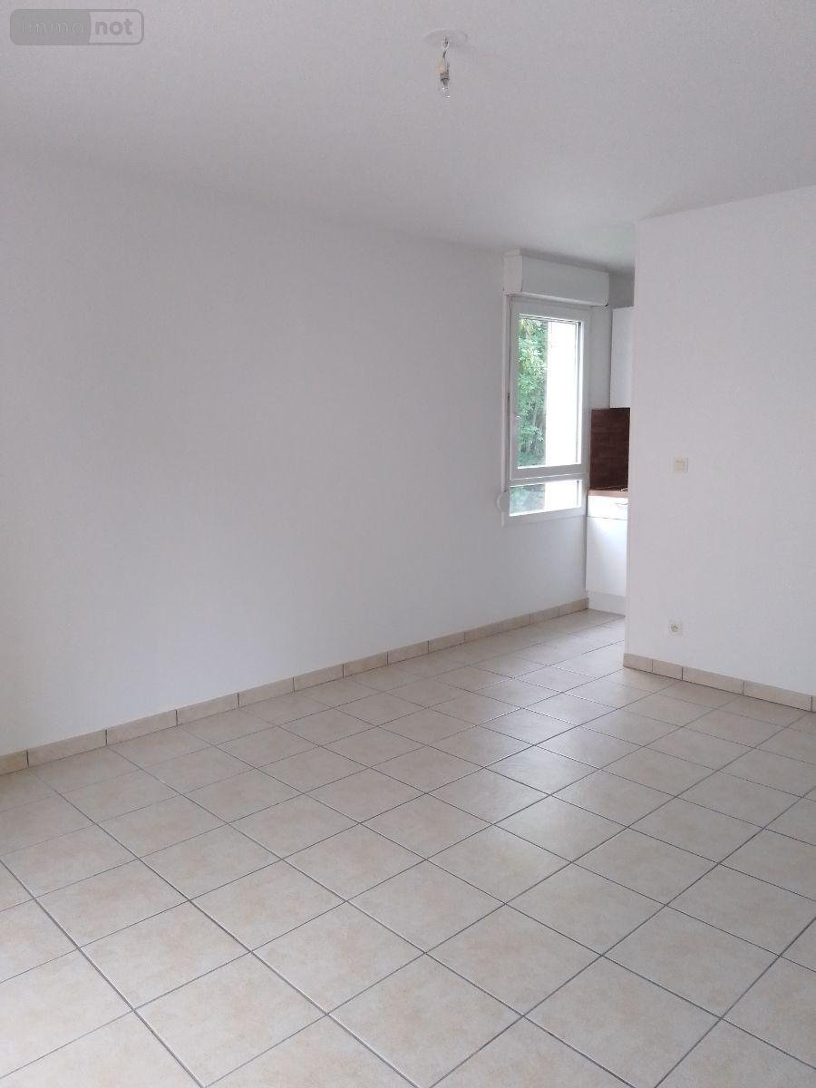 Location appartement Soissons 02200 Aisne 48 m2 3 pièces 650 euros