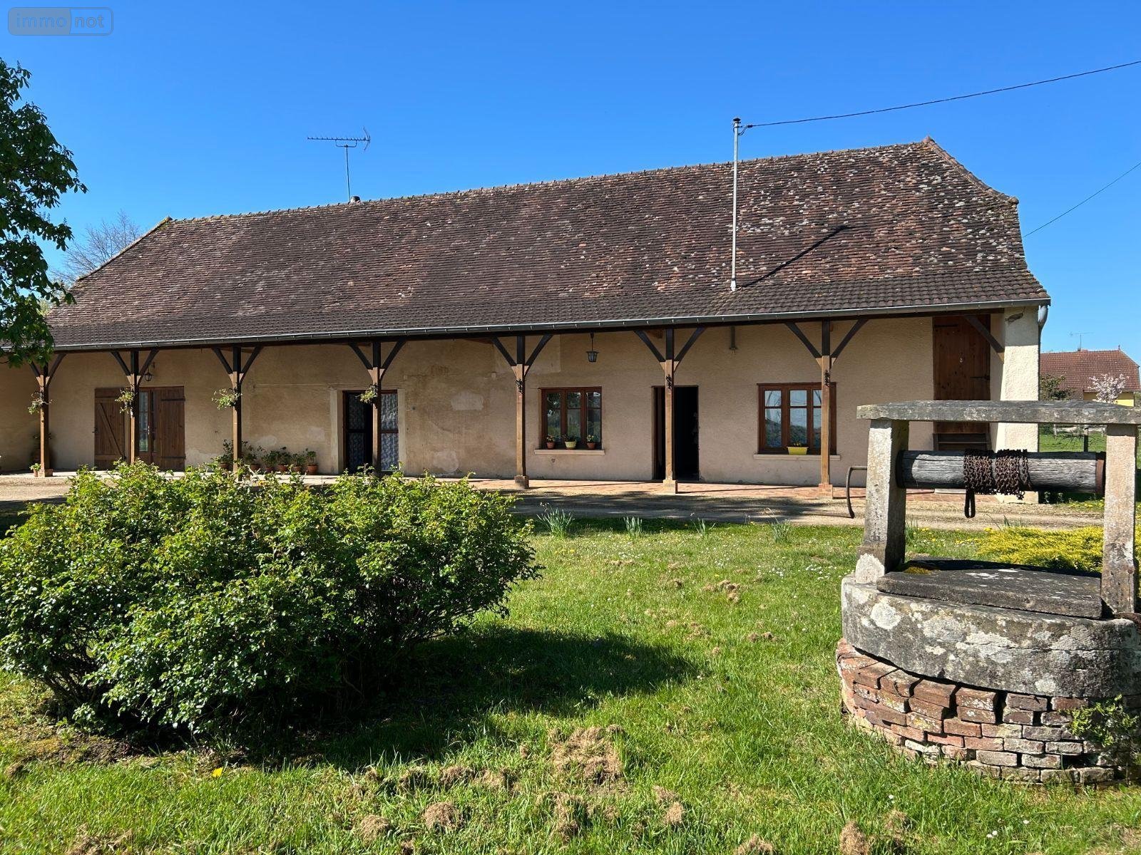 Maison a vendre La Chapelle-Naude 71500 Saône-et-Loire 180 m2 6 pièces 170000 euros