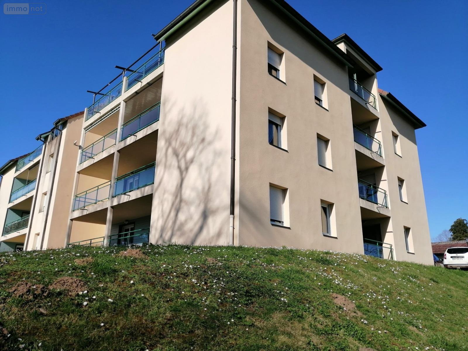 Location appartement Louhans 71500 Saône-et-Loire 43 m2 2 pièces 551 euros
