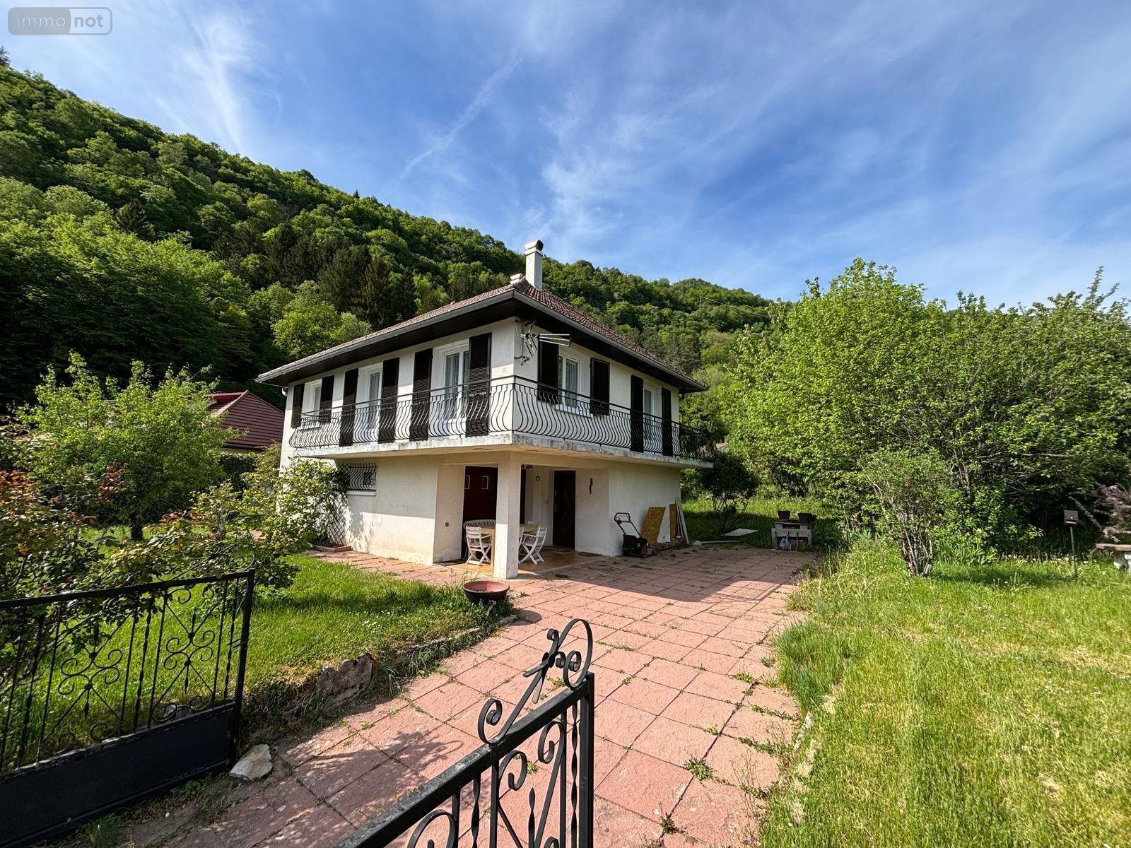 Maison a vendre Chassal-Molinges 39360 Jura 109 m2 4 pièces 188000 euros