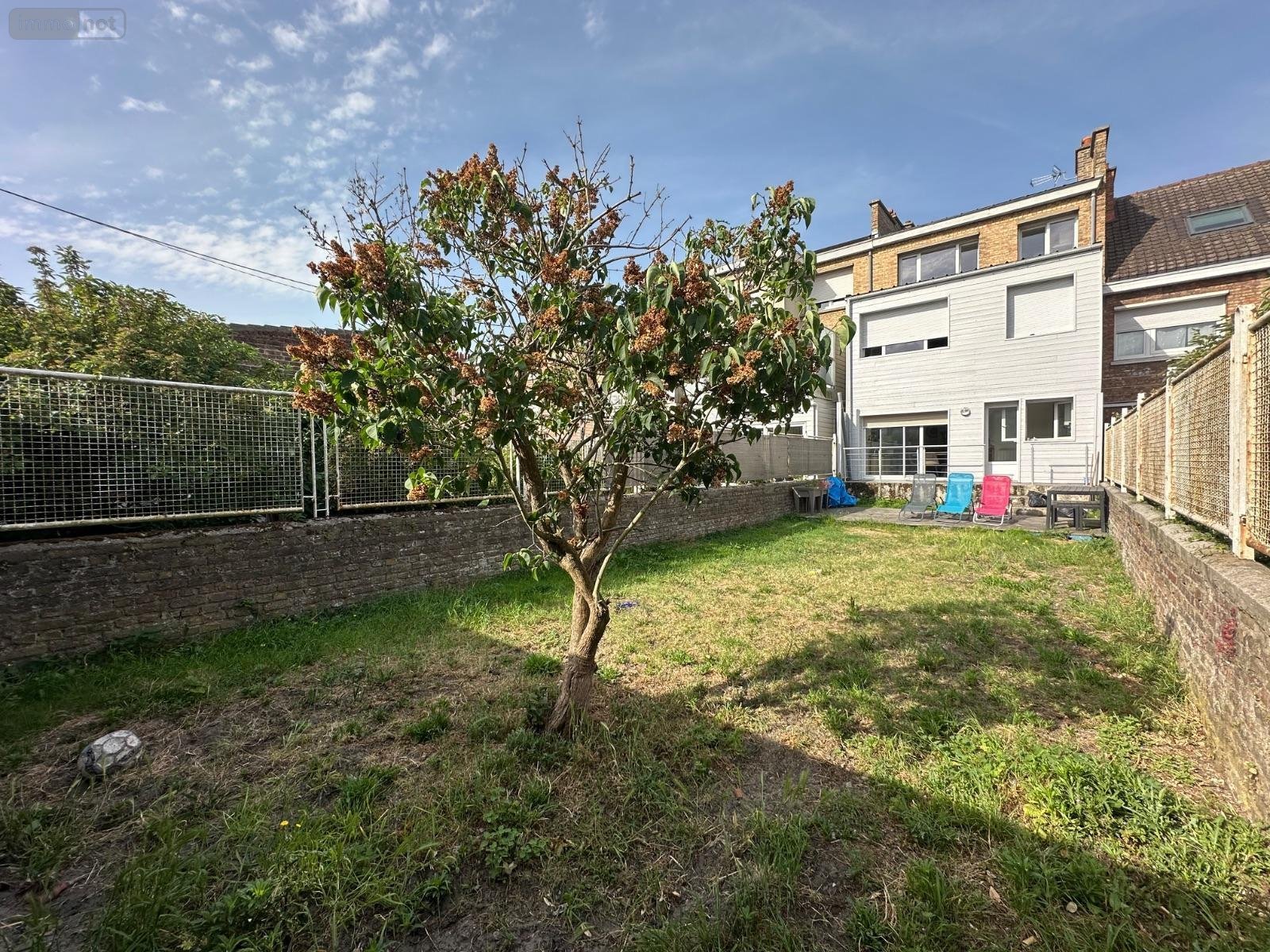 Immeuble a vendre Rosendael 59240 Nord 147 m2  379500 euros