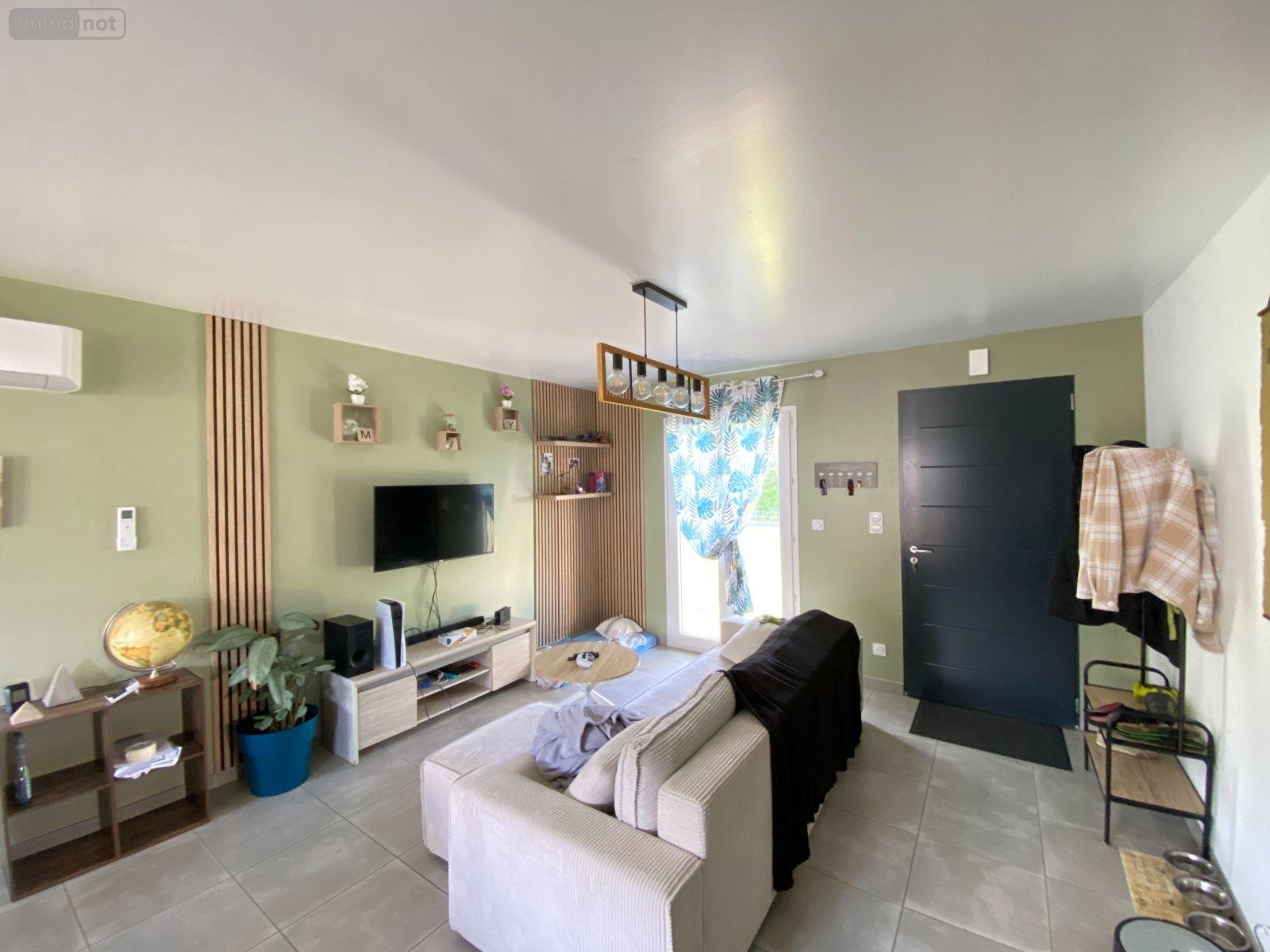 Maison a vendre Vézac 15130 Cantal 77 m2 4 pièces 169600 euros
