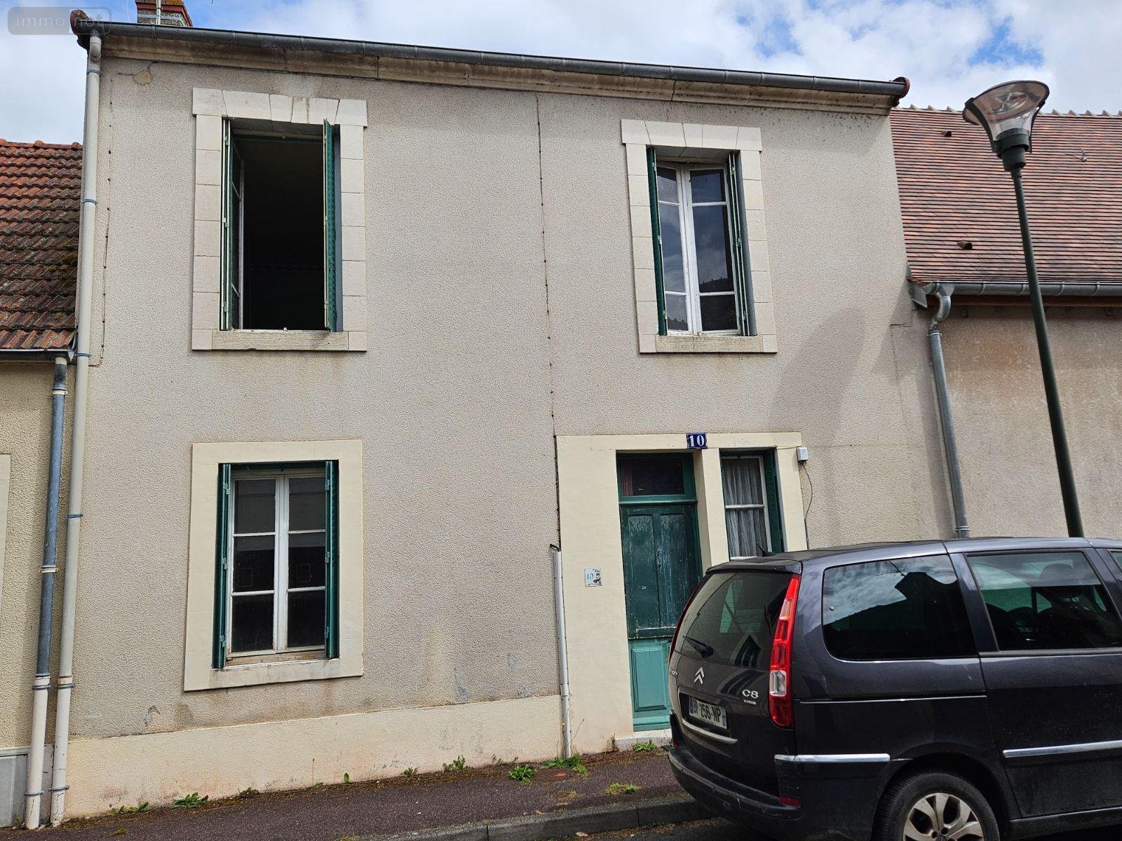 Maison a vendre Saint-Amand-Montrond 18200 Cher 80 m2 5 pièces 48000 euros