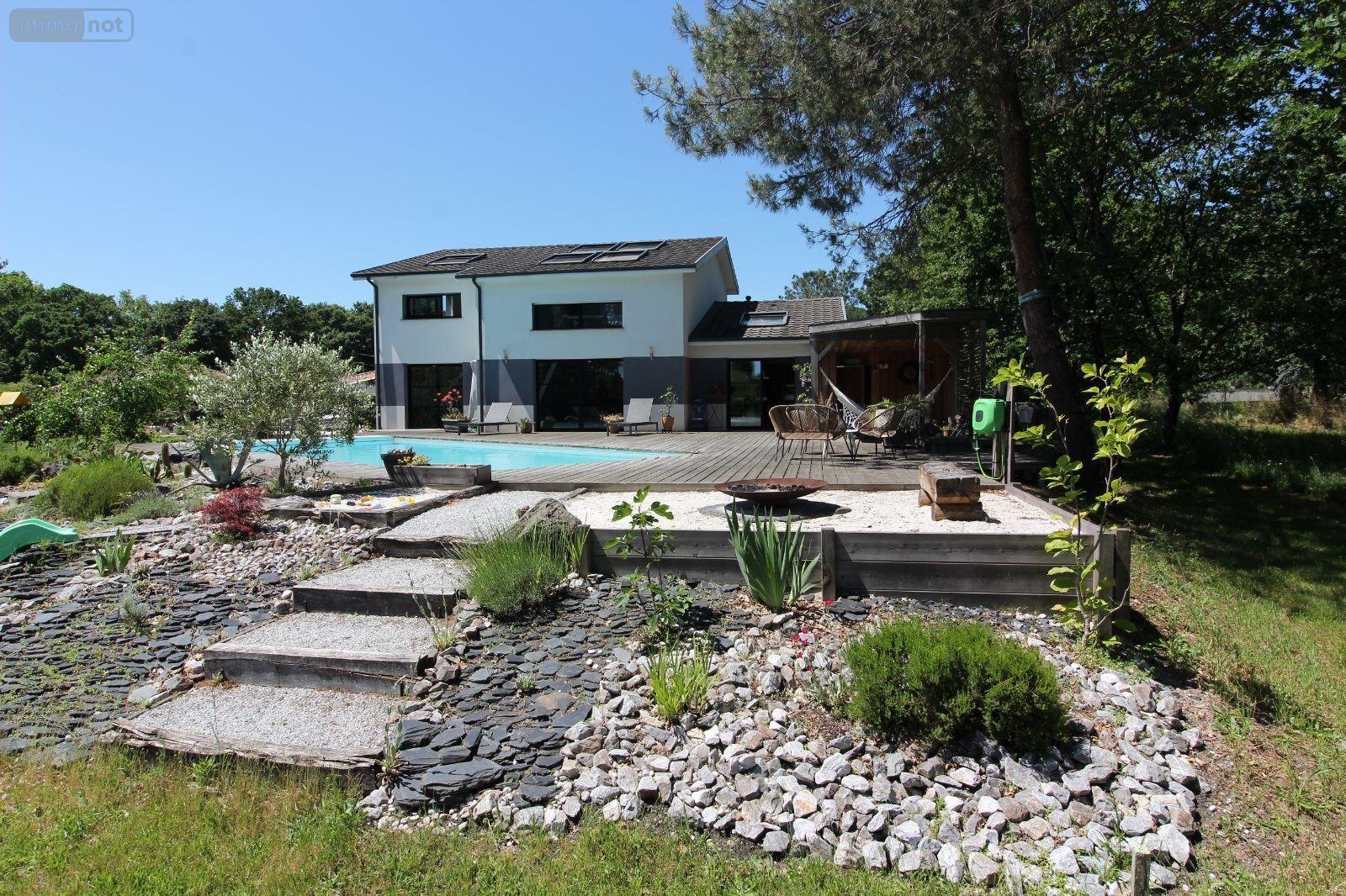 Maison a vendre Blanquefort 33290 Gironde 225 m2 8 pièces 852800 euros
