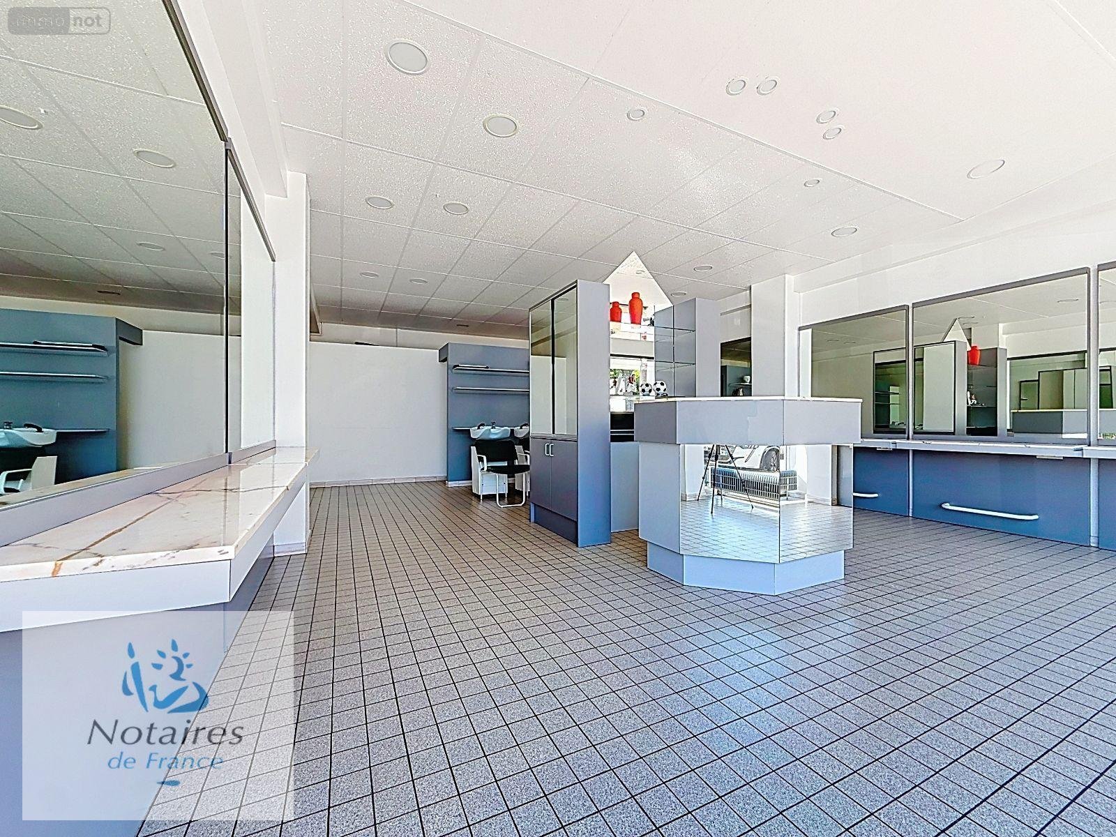 Fonds et murs commerciaux a vendre Hazebrouck 59190 Nord 64 m2  59990 euros