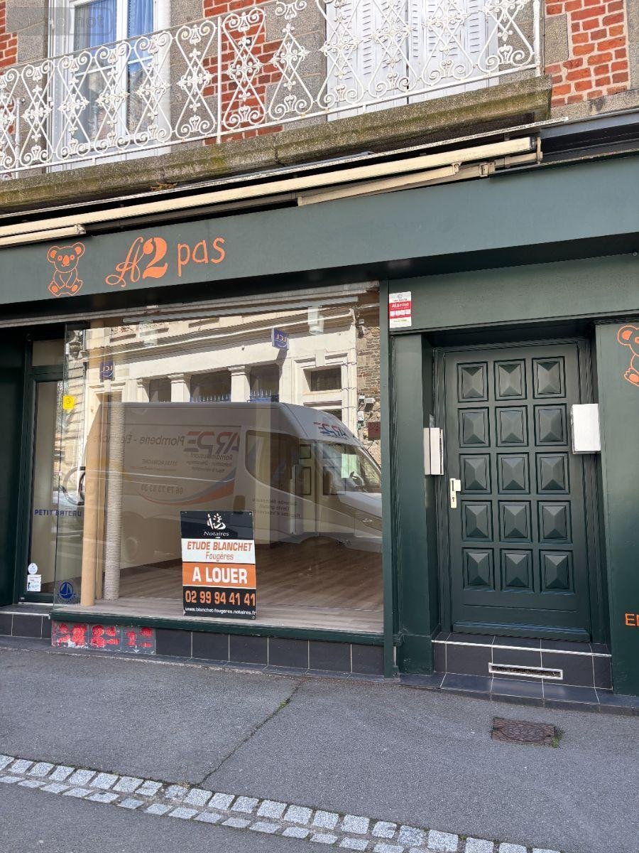 Location fonds et murs commerciaux Fougères 35300 Ille-et-Vilaine 34 m2  700 euros